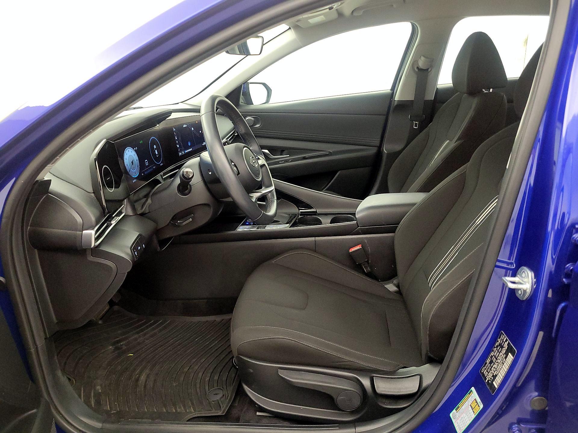 Thumbnail: 2023 Hyundai Elantra - 11