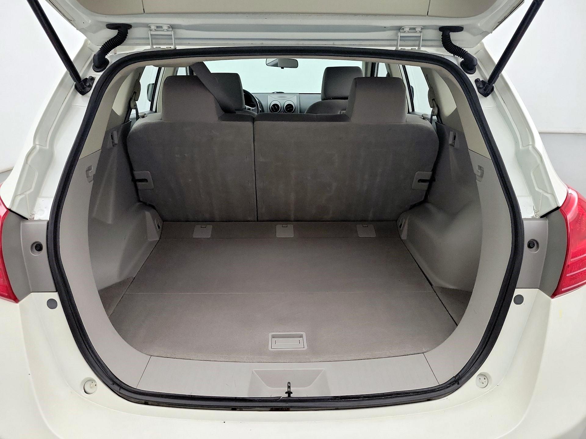Thumbnail: 2015 Nissan Rogue - 18