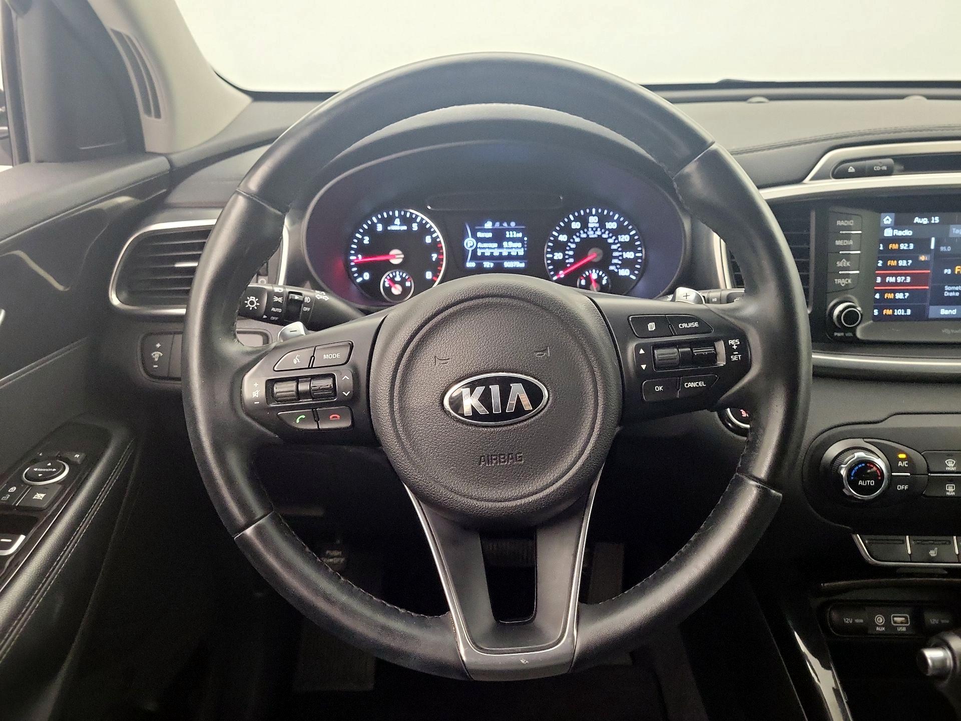 Thumbnail: 2017 Kia Sorento - 10