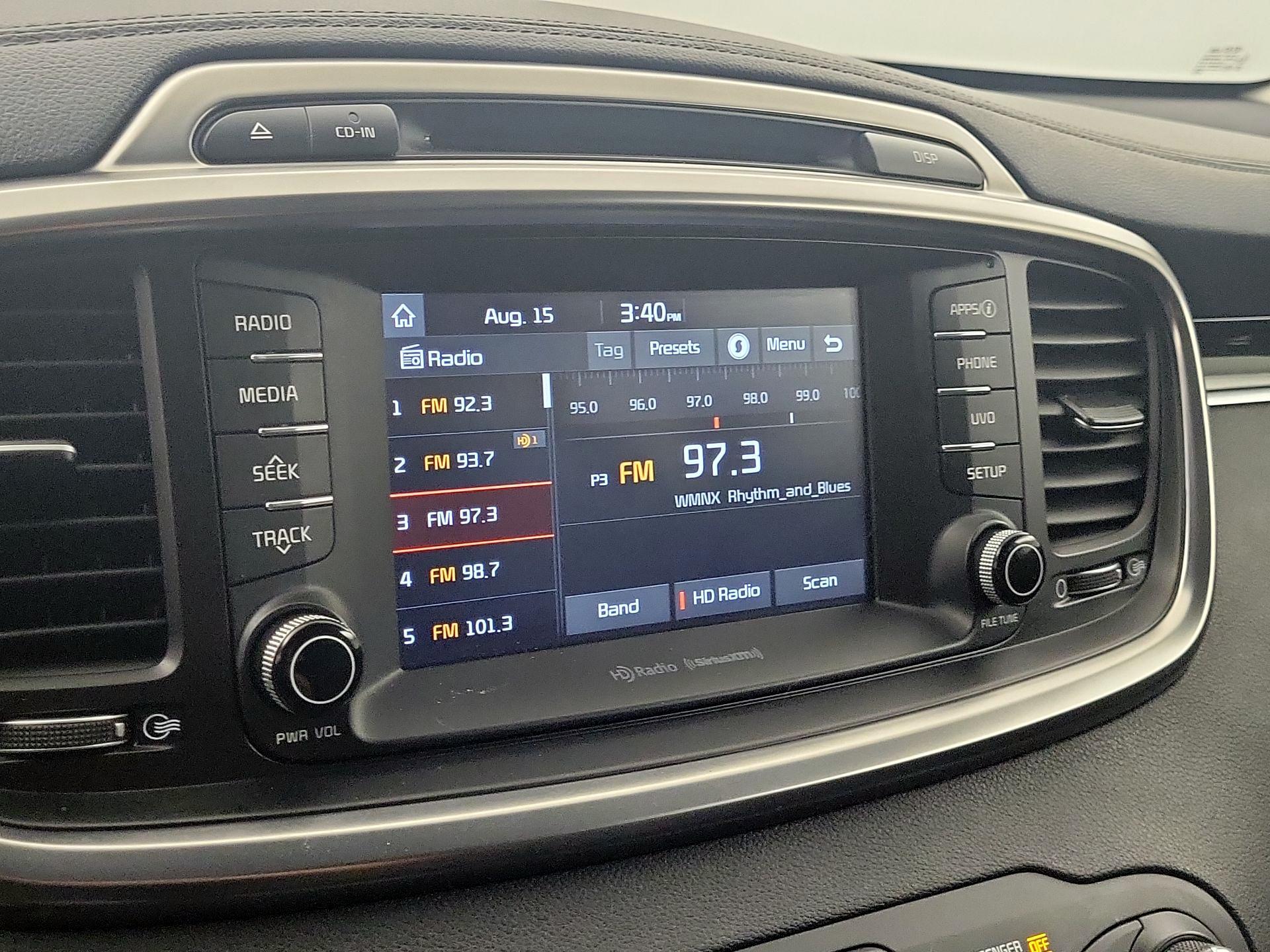 Thumbnail: 2017 Kia Sorento - 15