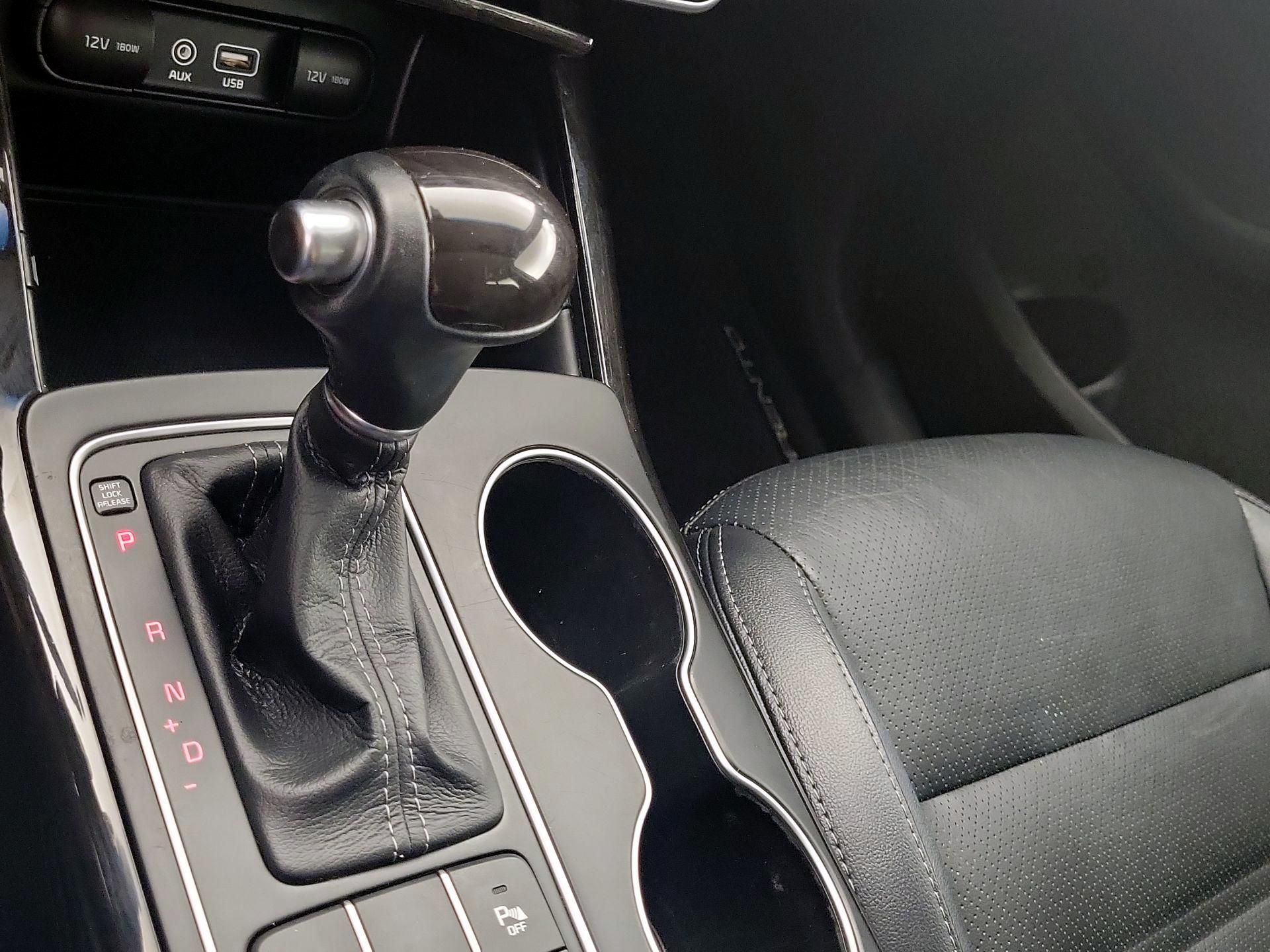 Thumbnail: 2017 Kia Sorento - 17