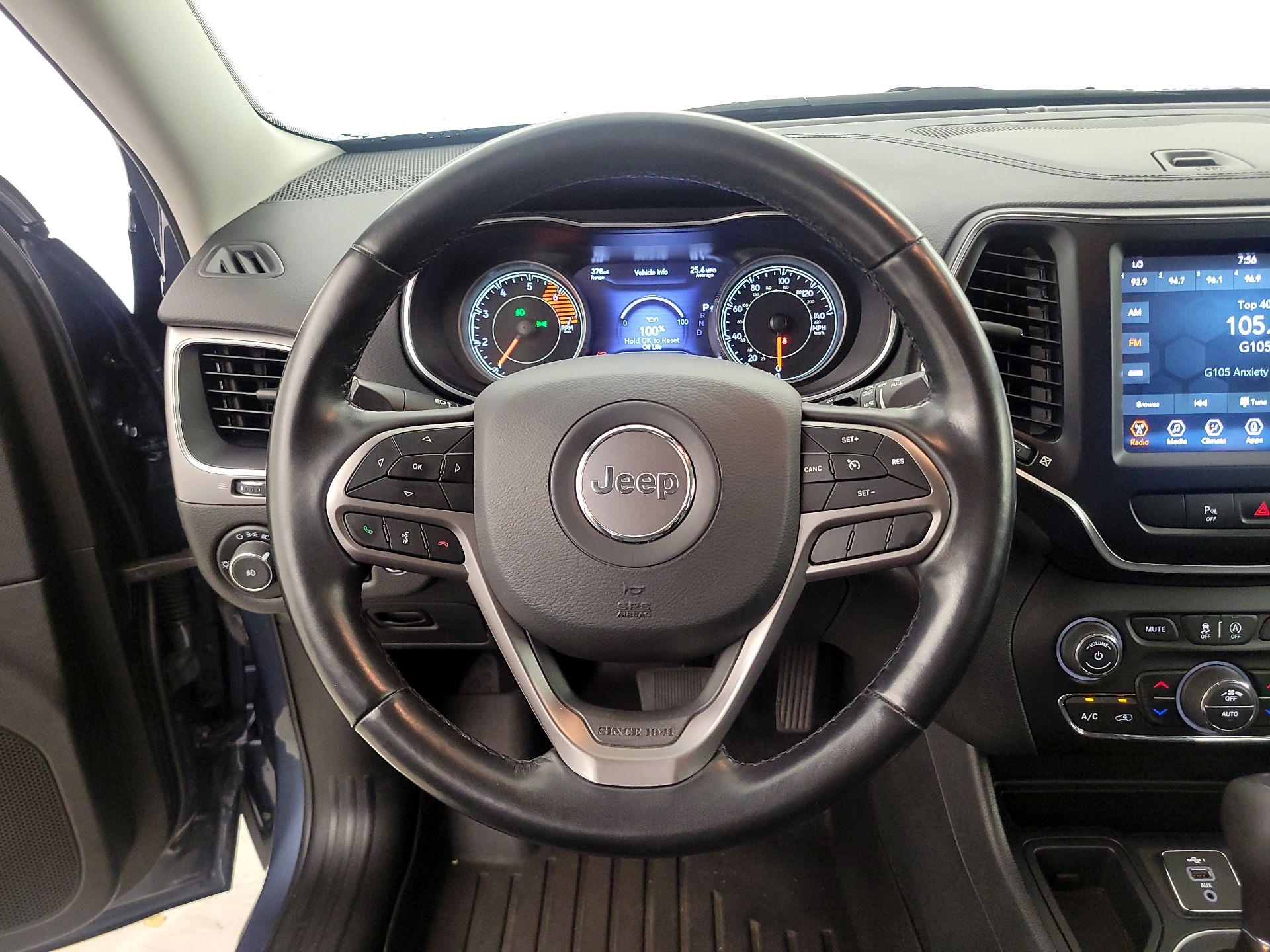 Thumbnail: 2021 Jeep Cherokee - 10