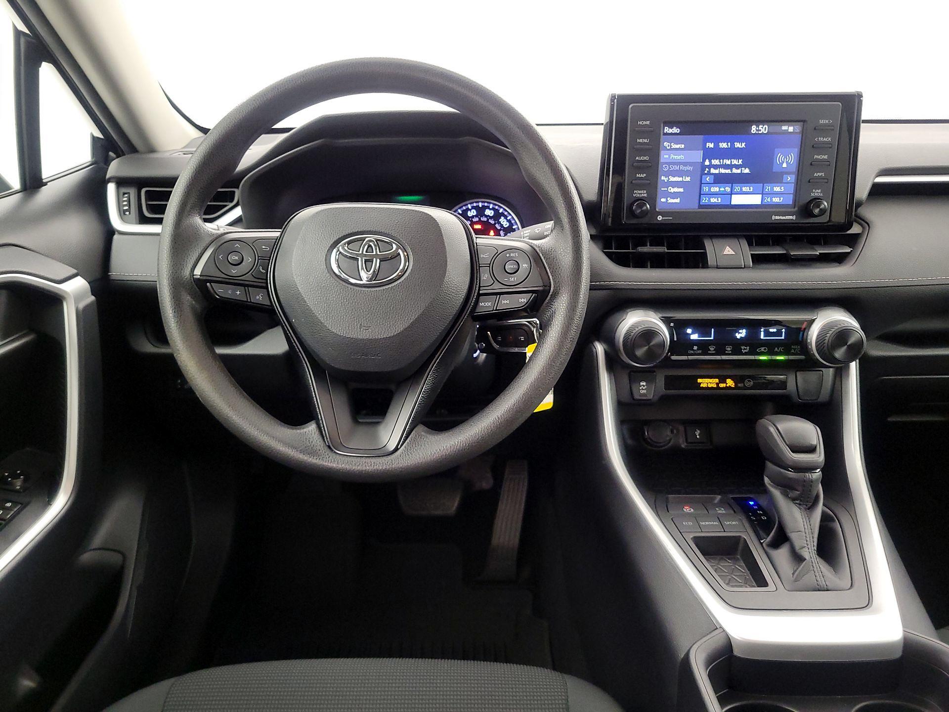 Thumbnail: 2021 Toyota RAV4 - 10