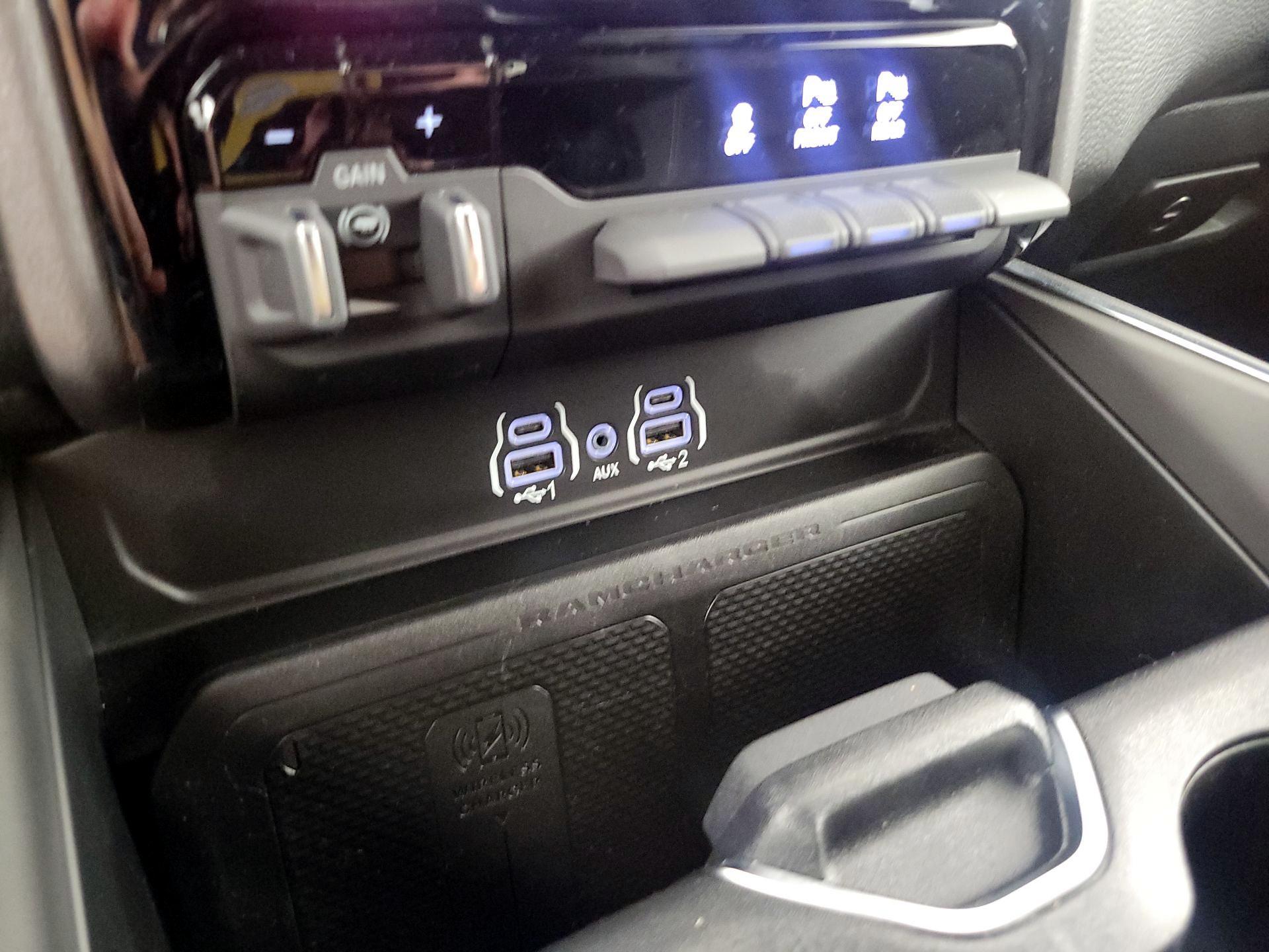 Thumbnail: 2025 RAM 1500 - 19