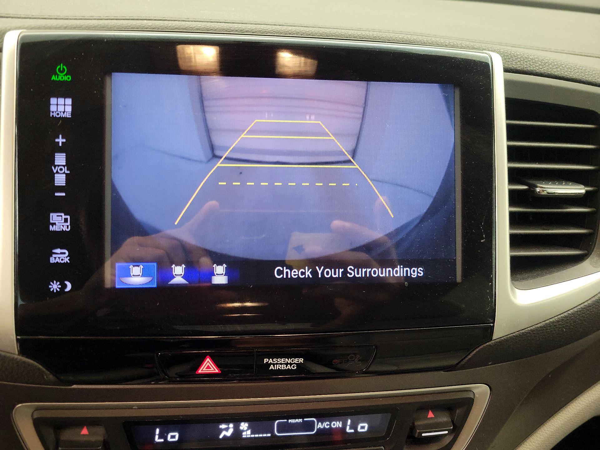 Thumbnail: 2016 Honda Pilot - 14