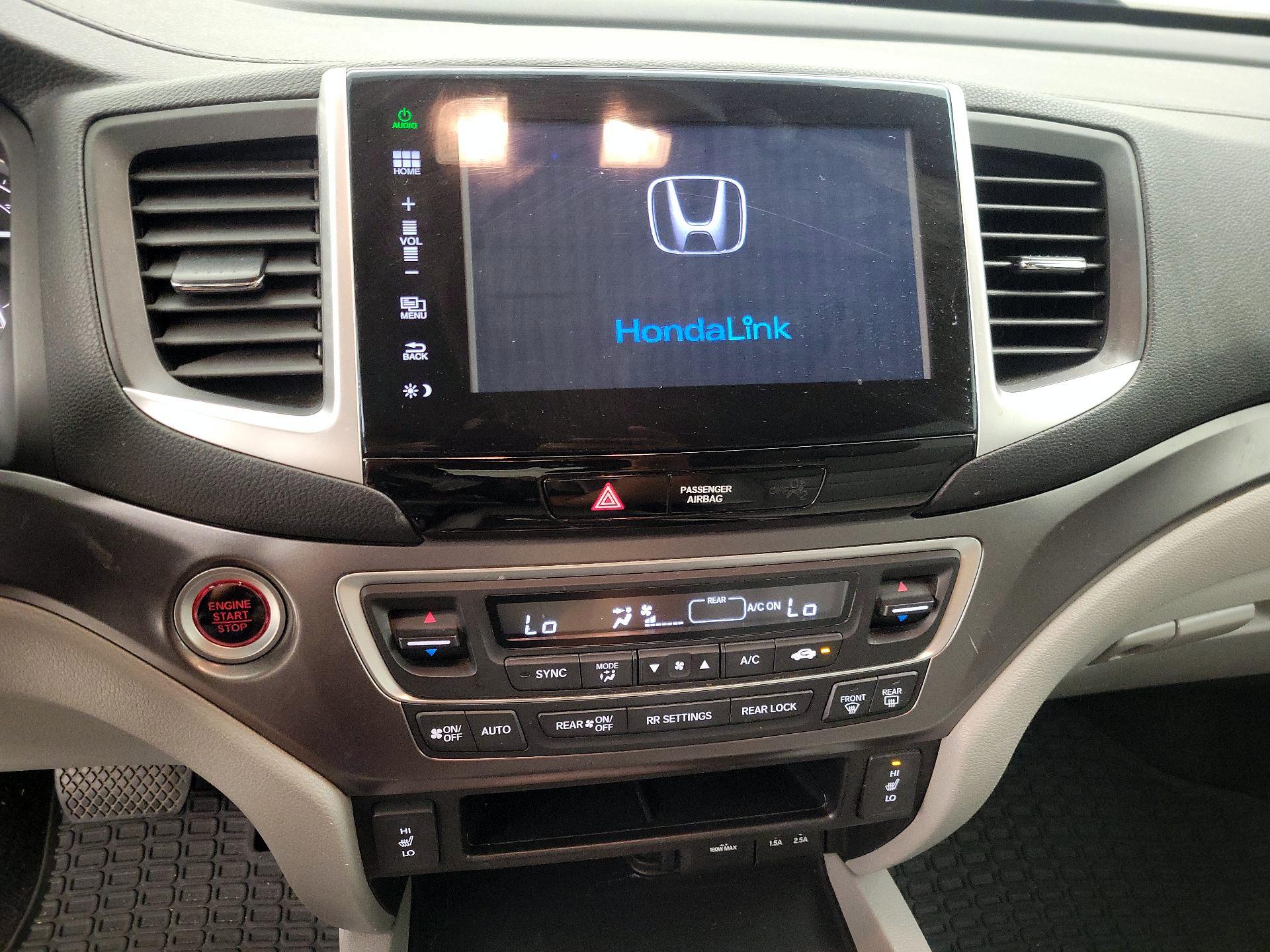 Thumbnail: 2016 Honda Pilot - 15