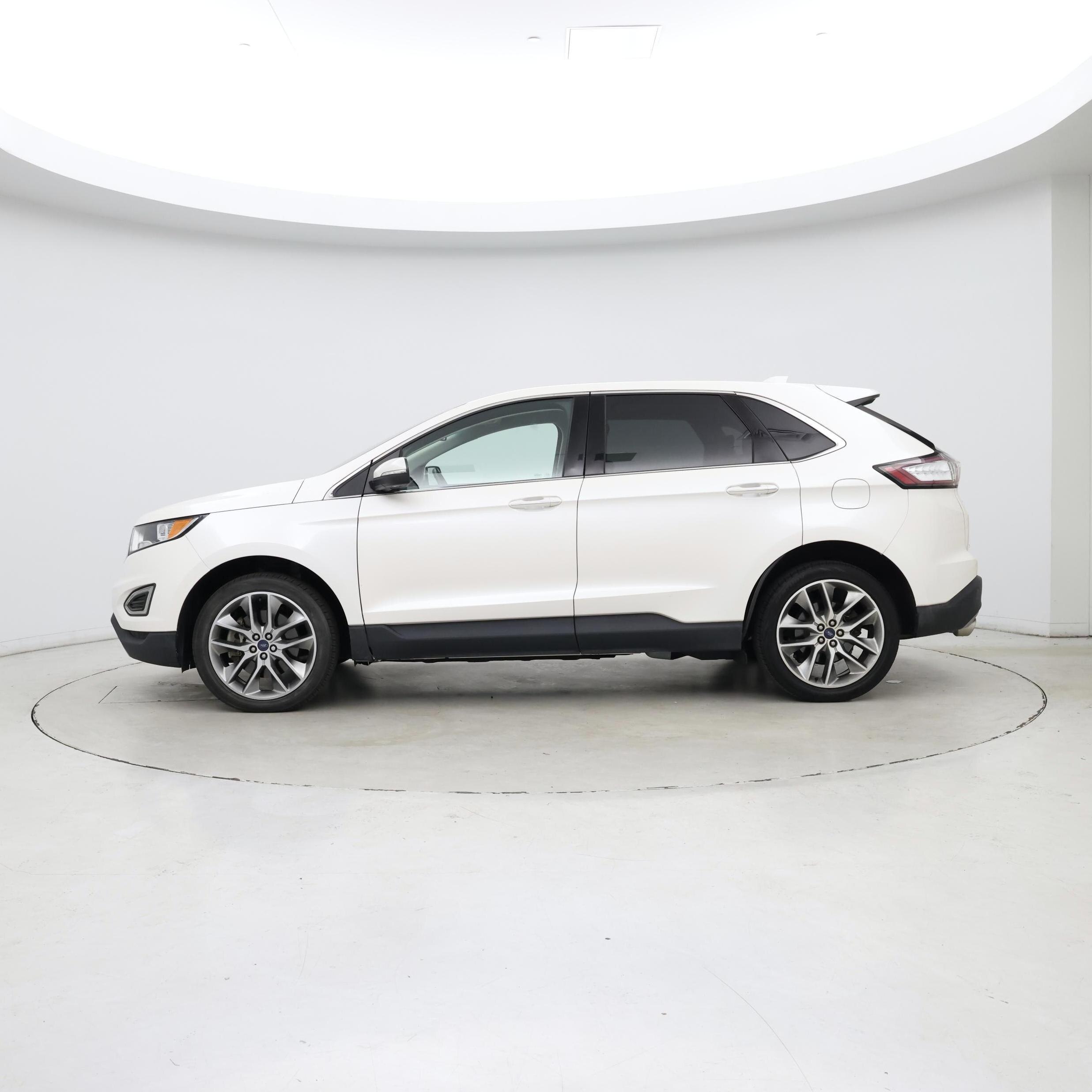Thumbnail: 2017 Ford Edge - 3