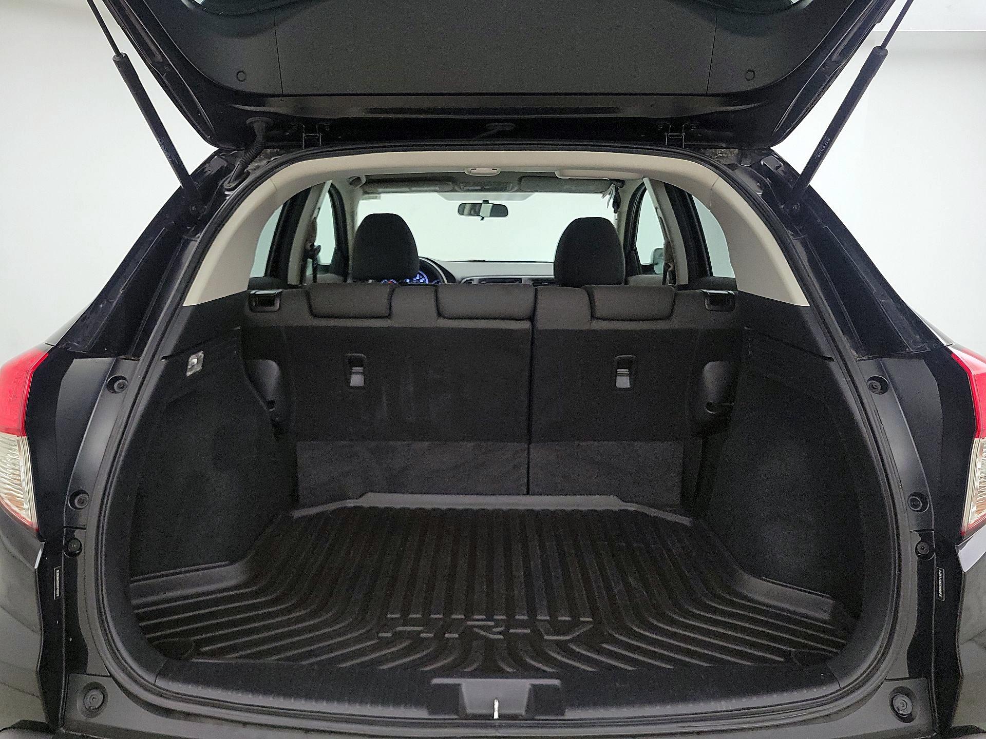 Thumbnail: 2019 Honda HR-V - 20