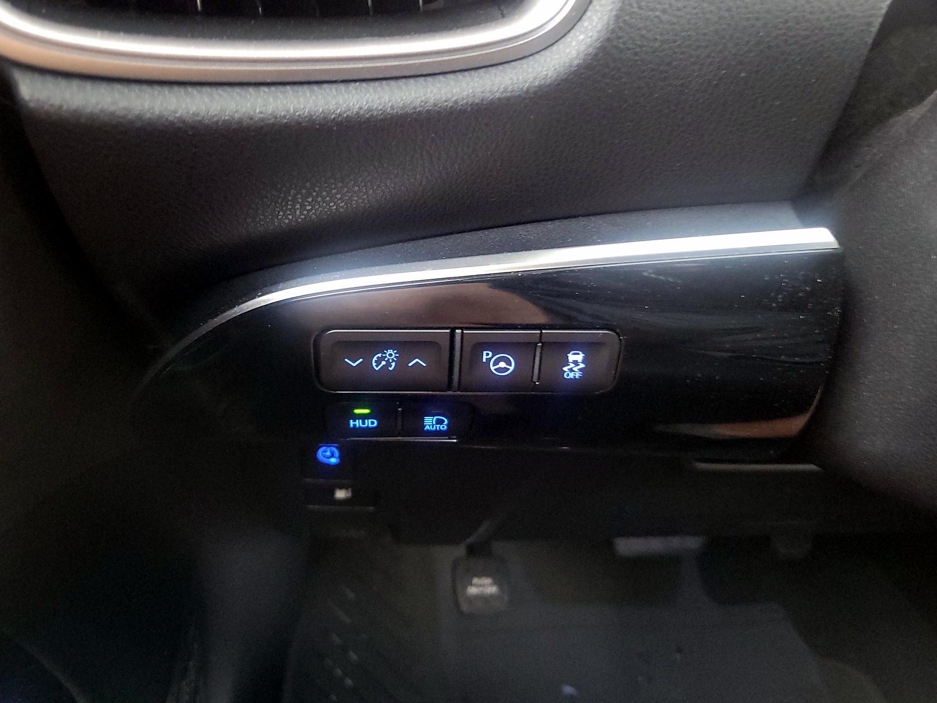 Thumbnail: 2021 Toyota Prius Prime - 13