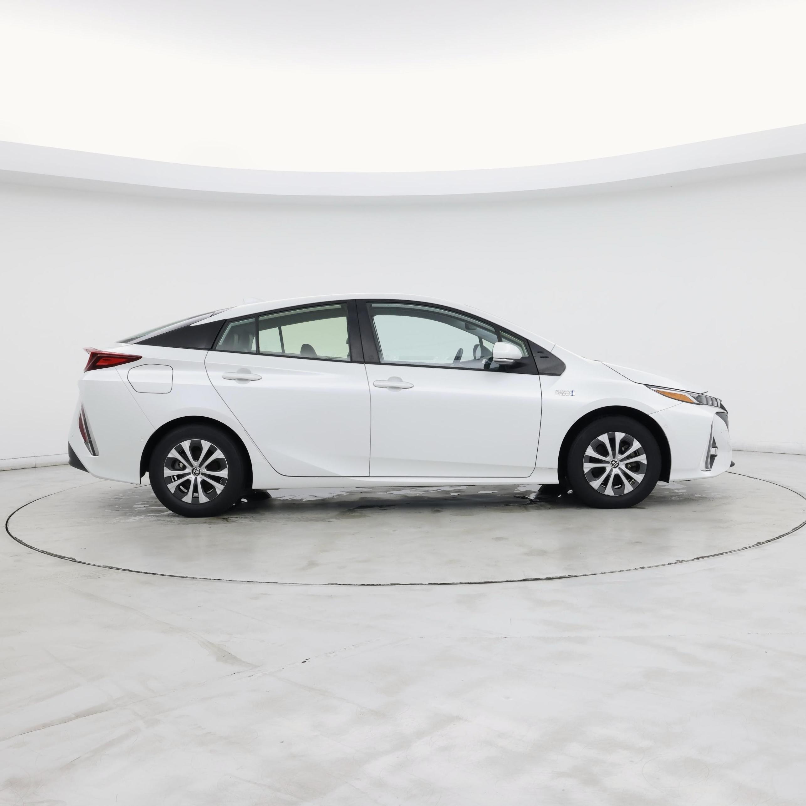 Thumbnail: 2021 Toyota Prius Prime - 7