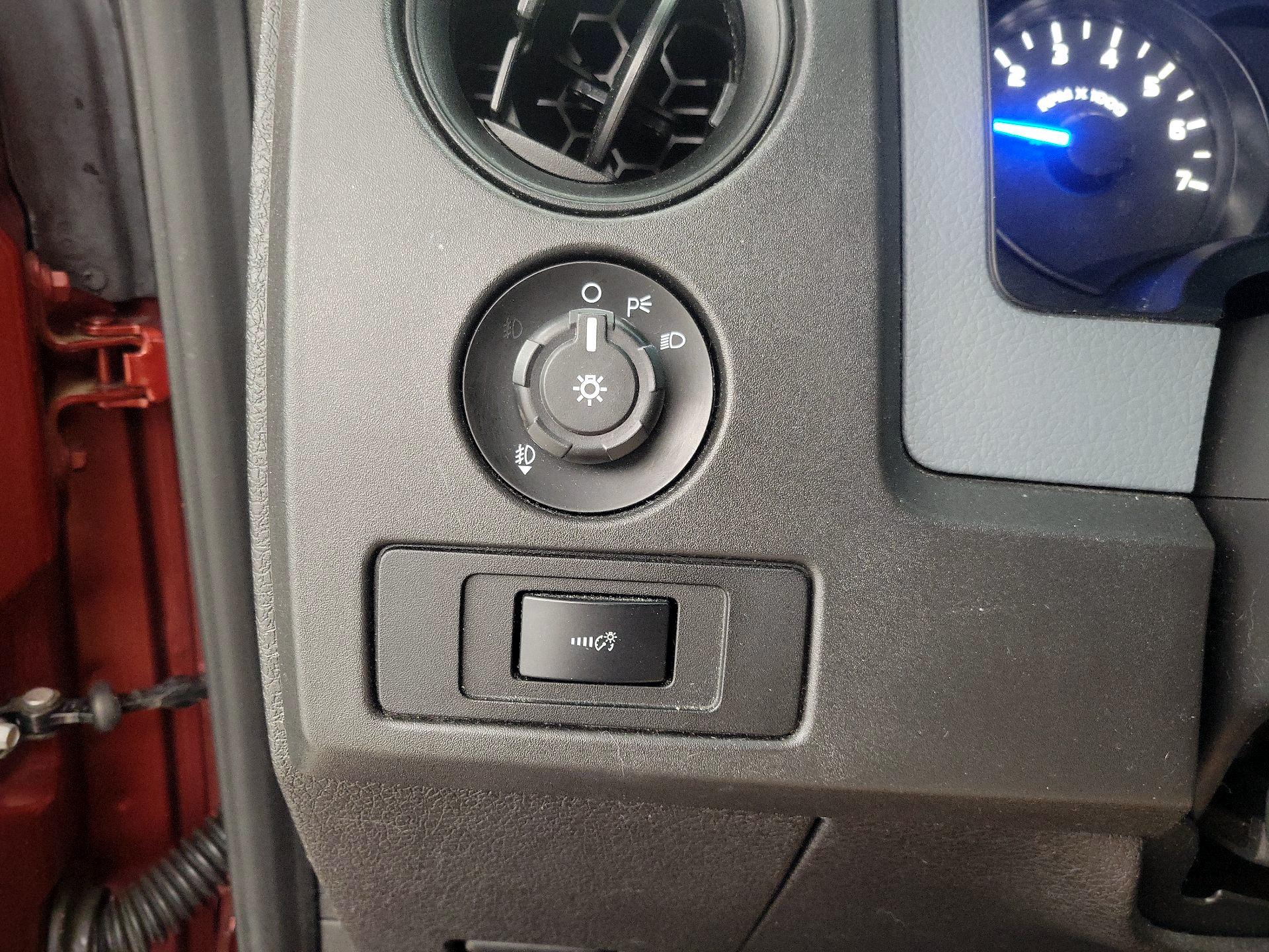 Thumbnail: 2014 Ford F-150 - 13