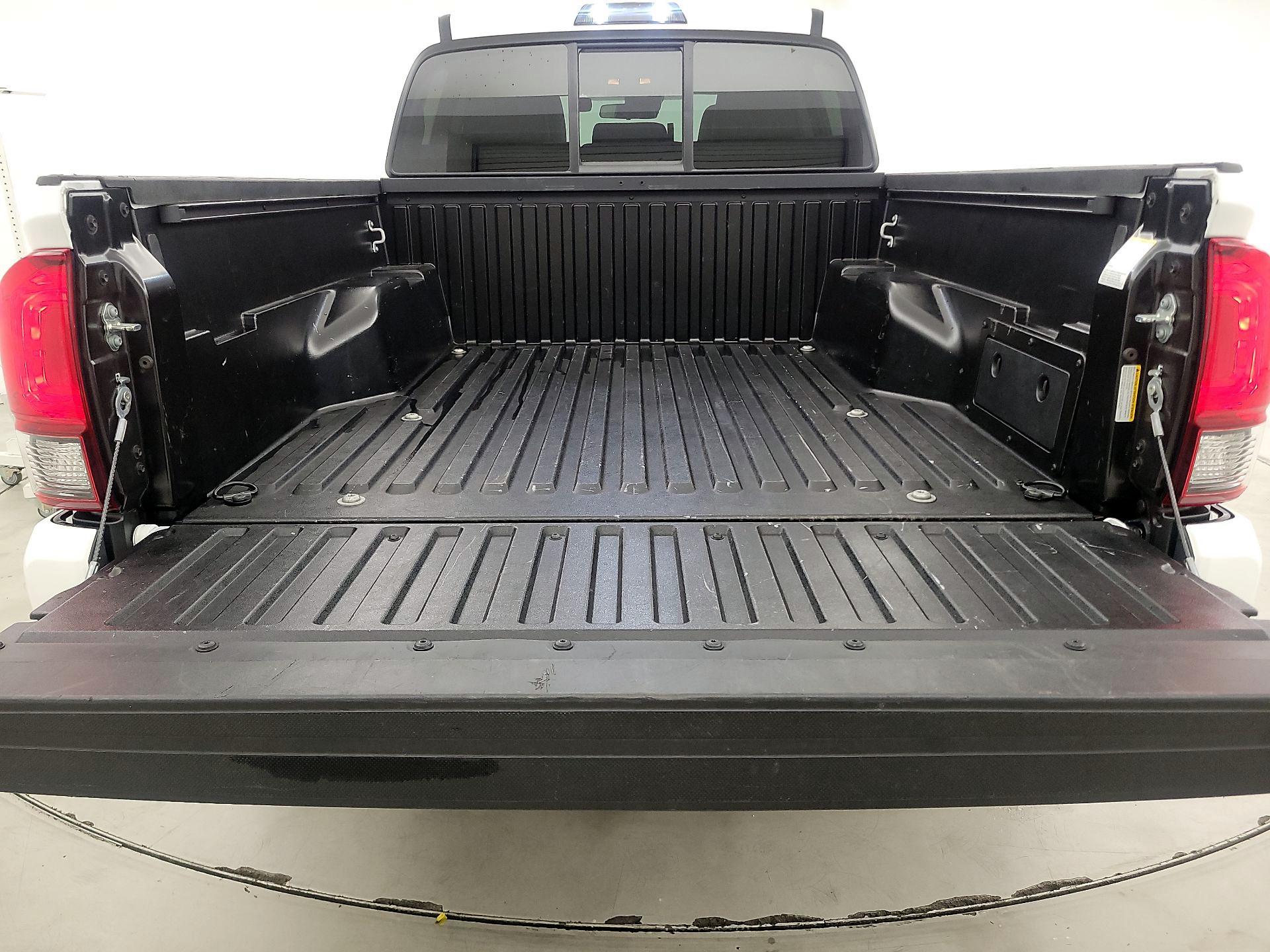 Thumbnail: 2023 Toyota Tacoma - 20