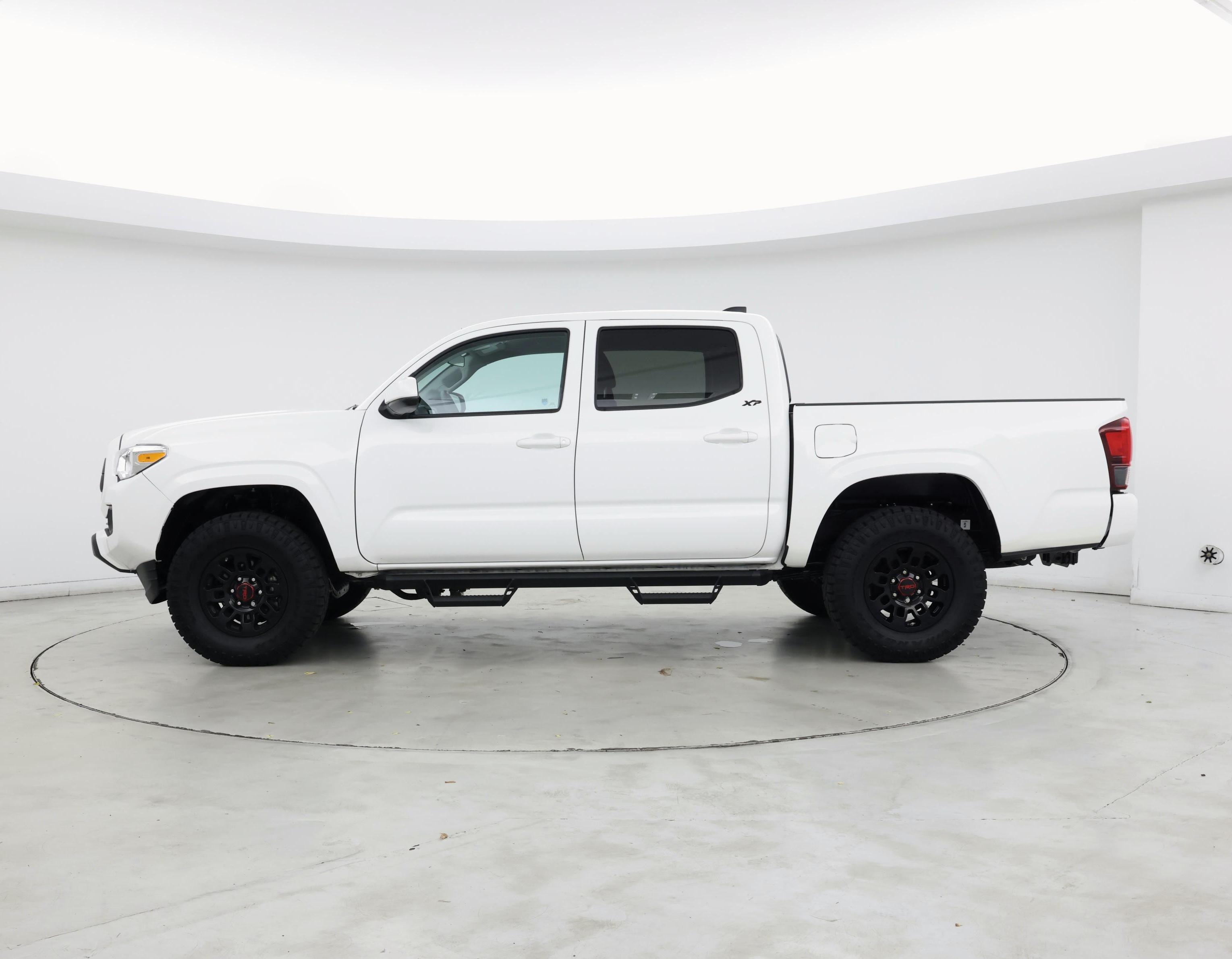 Thumbnail: 2023 Toyota Tacoma - 3