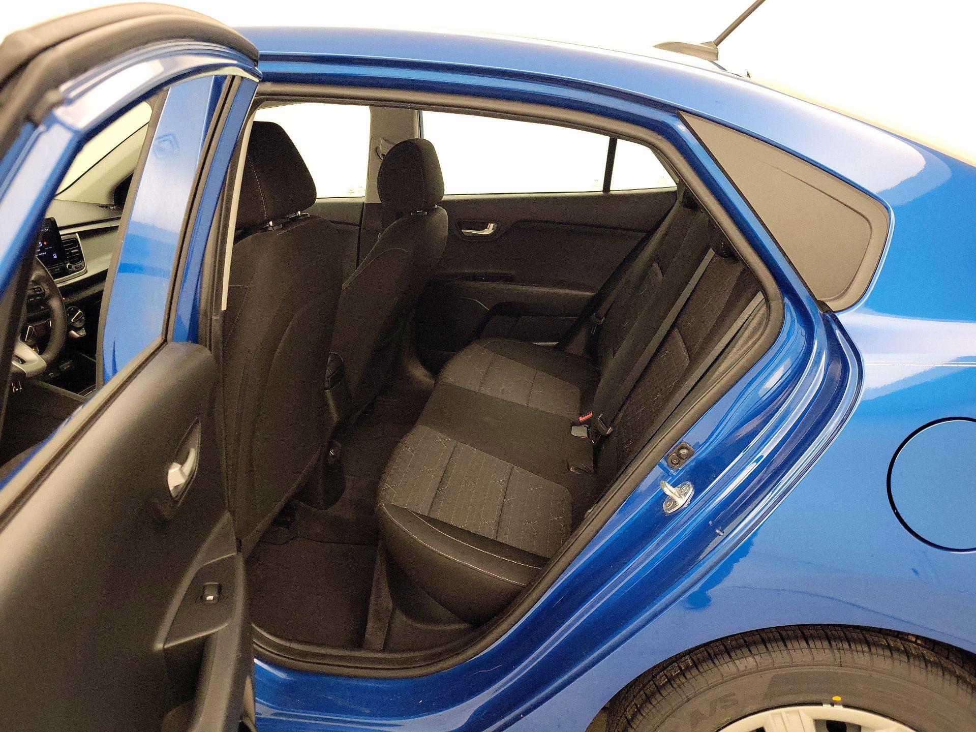 Thumbnail: 2021 Kia Rio - 19