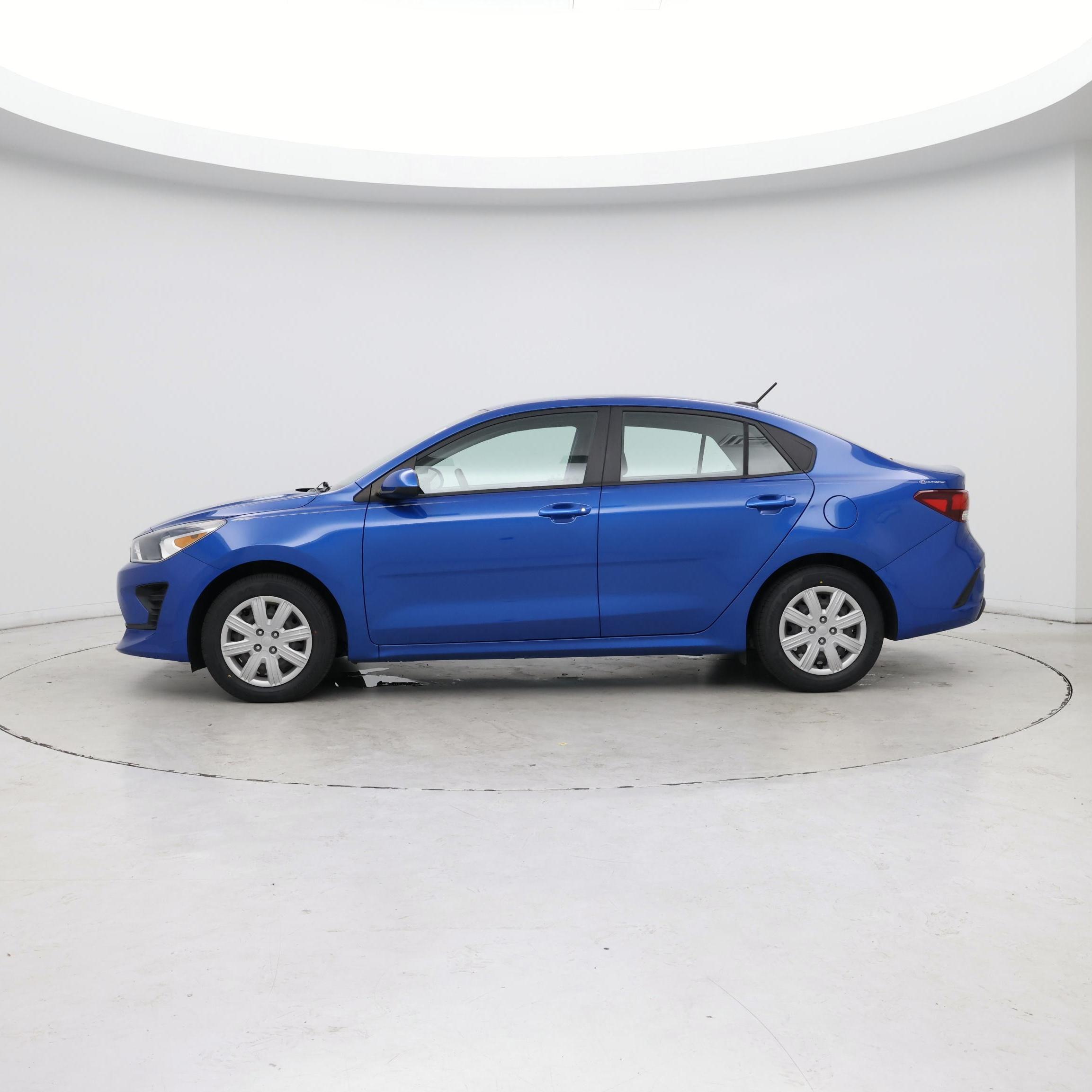 Thumbnail: 2021 Kia Rio - 3
