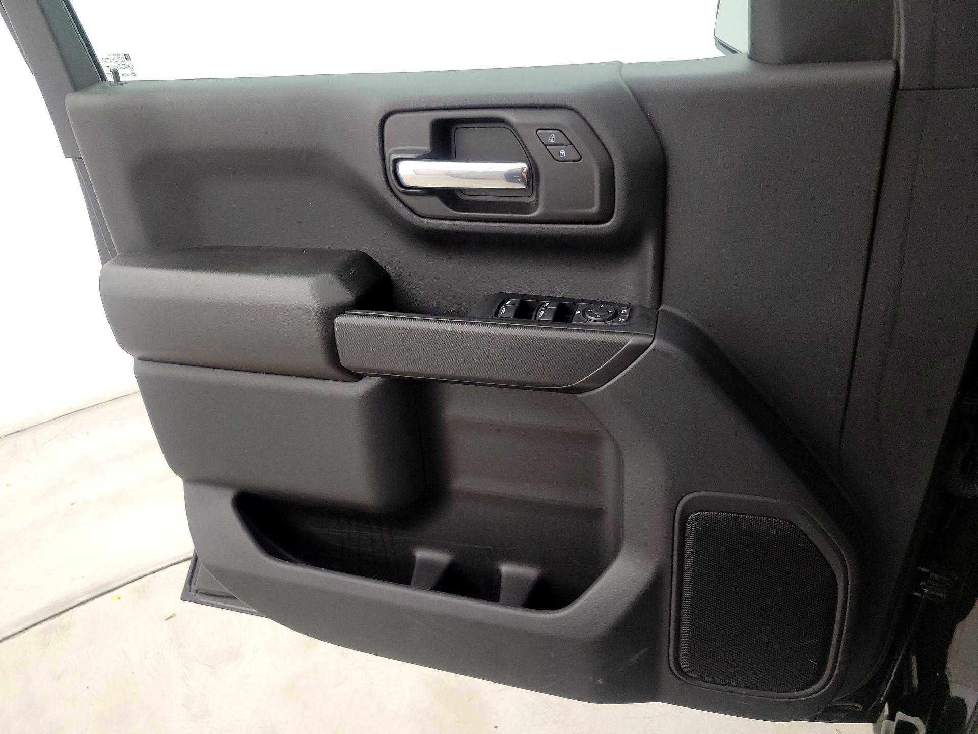 Thumbnail: 2022 Chevrolet Silverado 1500 - 12