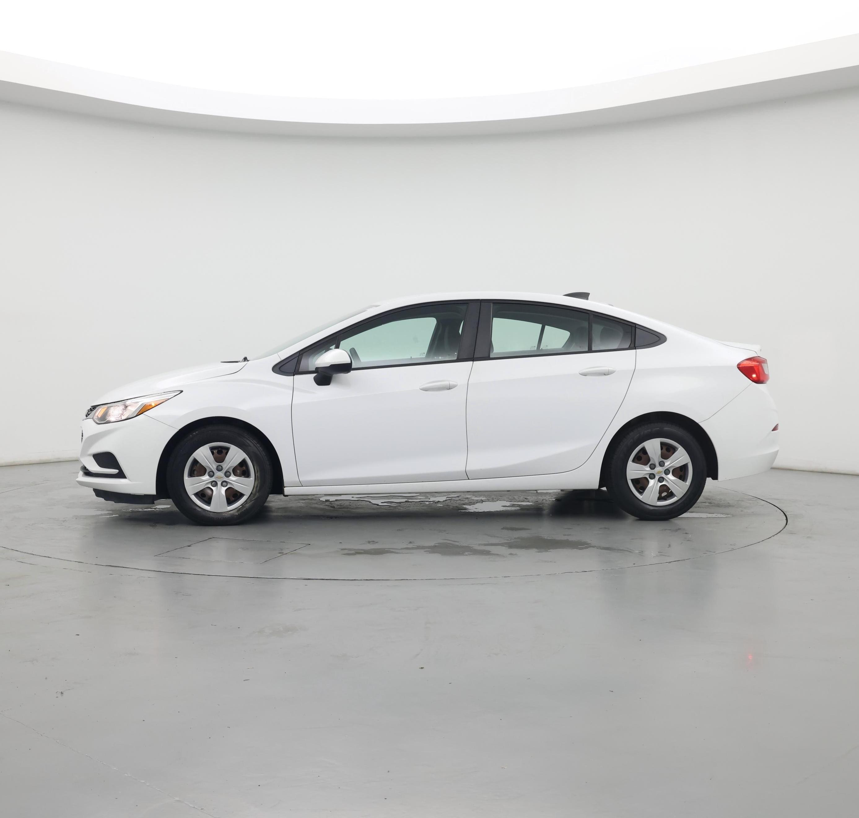 Thumbnail: 2016 Chevrolet Cruze - 3