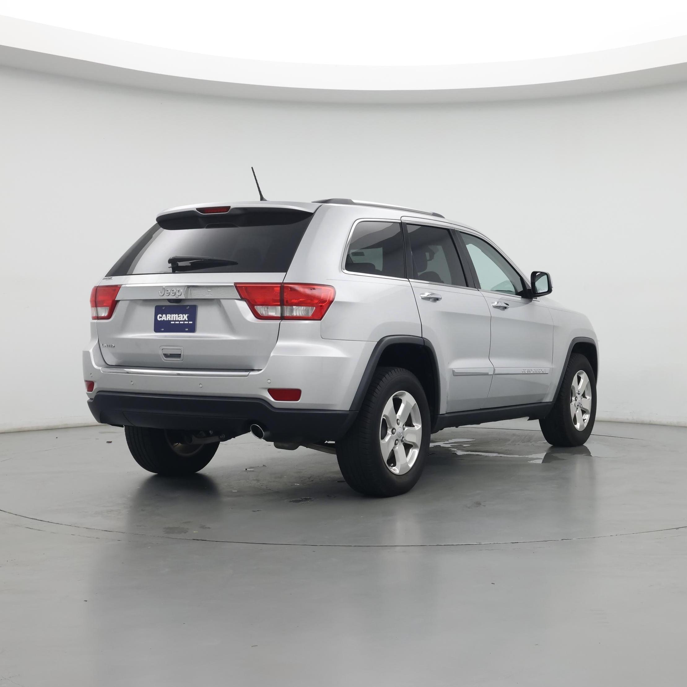 Thumbnail: 2013 Jeep Grand Cherokee - 8
