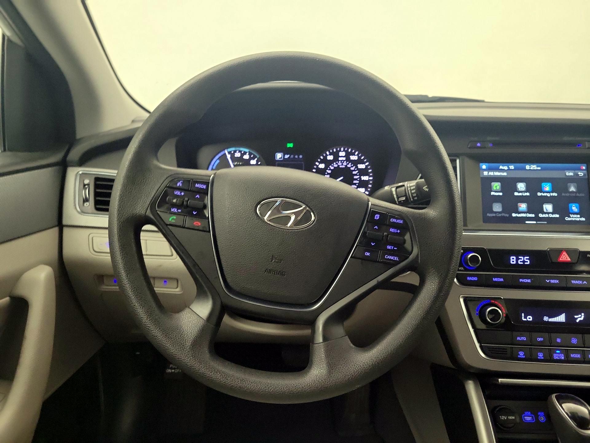 Thumbnail: 2017 Hyundai Sonata - 10