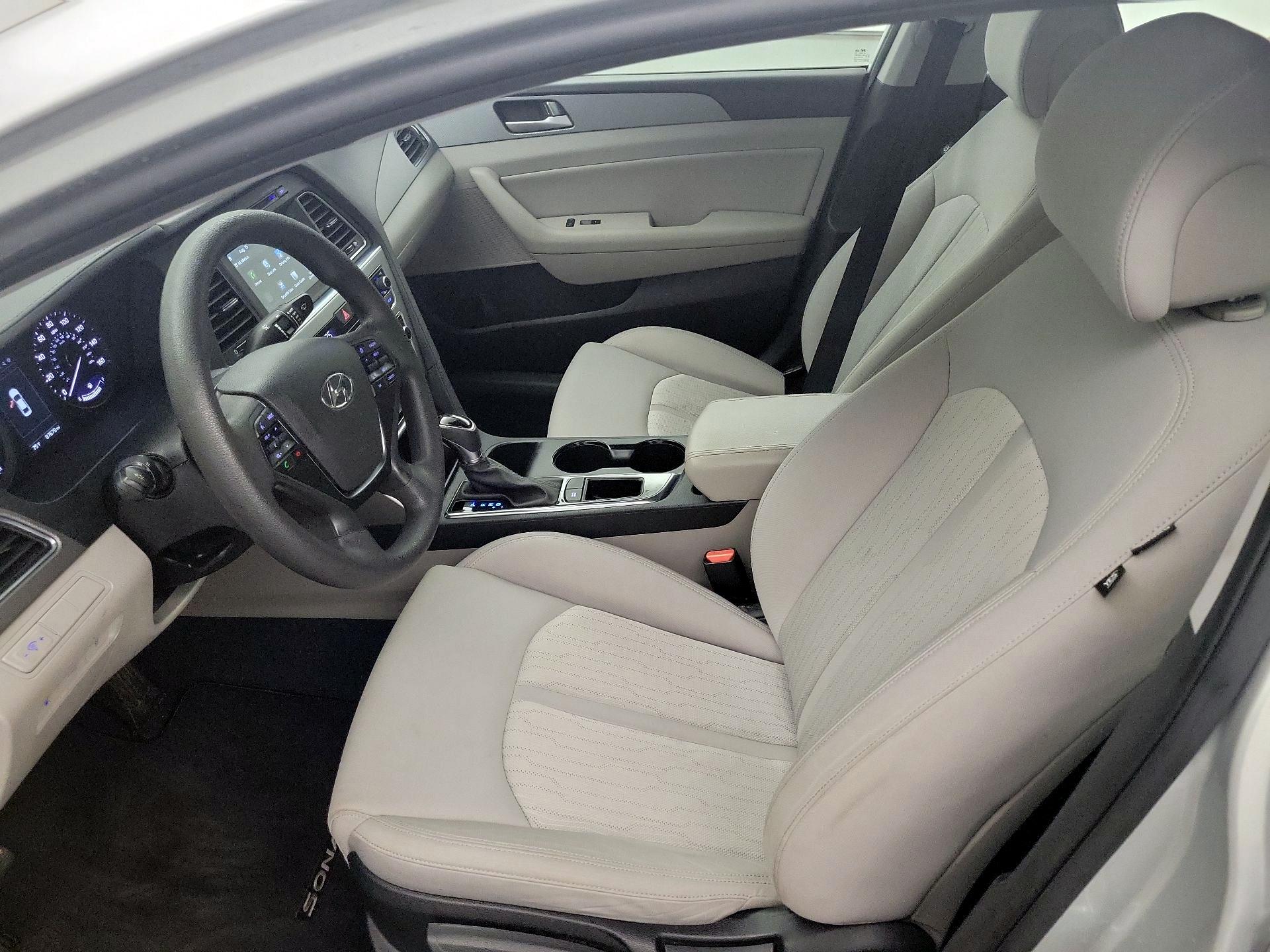 Thumbnail: 2017 Hyundai Sonata - 11