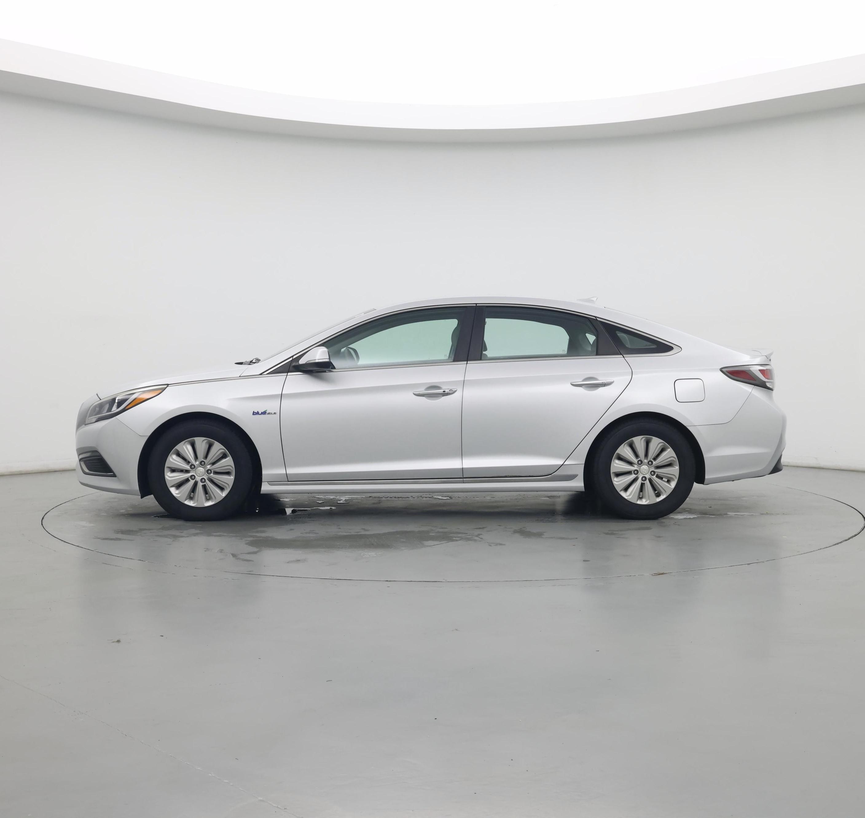 Thumbnail: 2017 Hyundai Sonata - 3