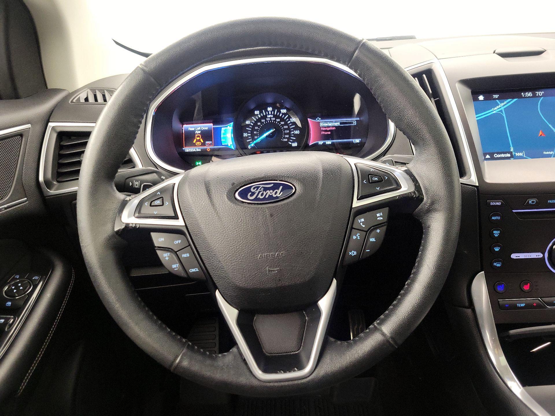 Thumbnail: 2016 Ford Edge - 10