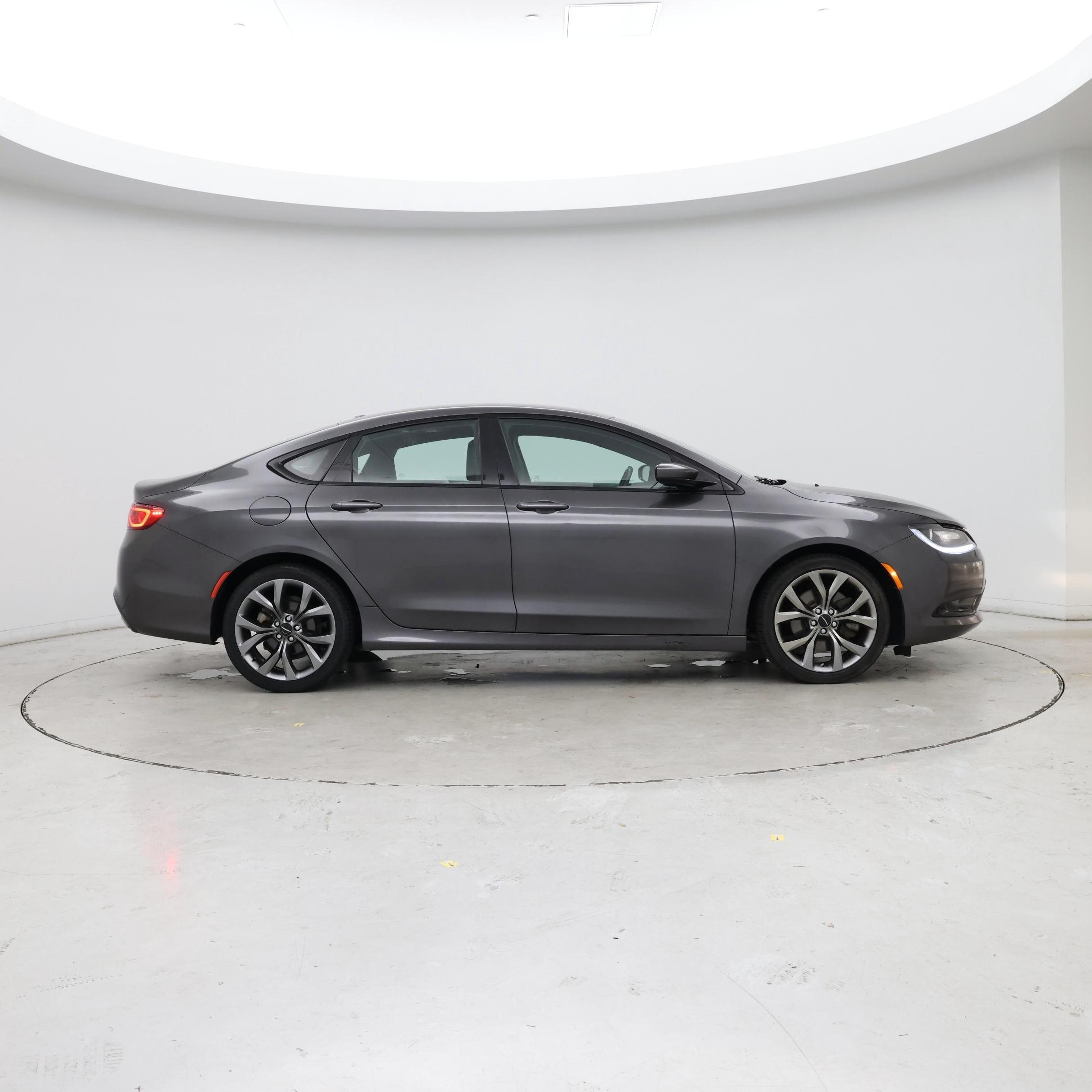 Thumbnail: 2016 Chrysler 200 - 7