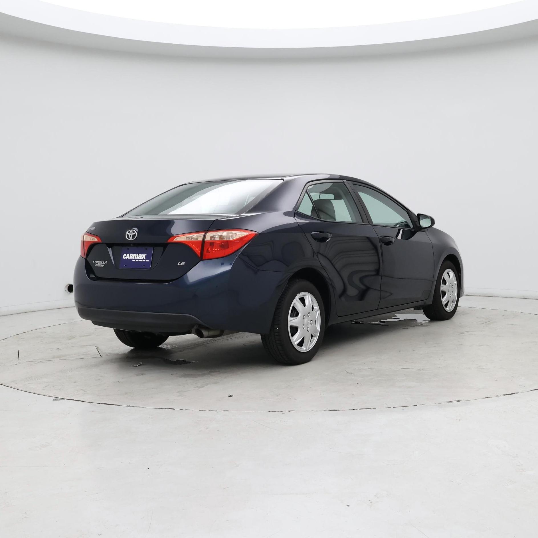 Thumbnail: 2018 Toyota Corolla - 8