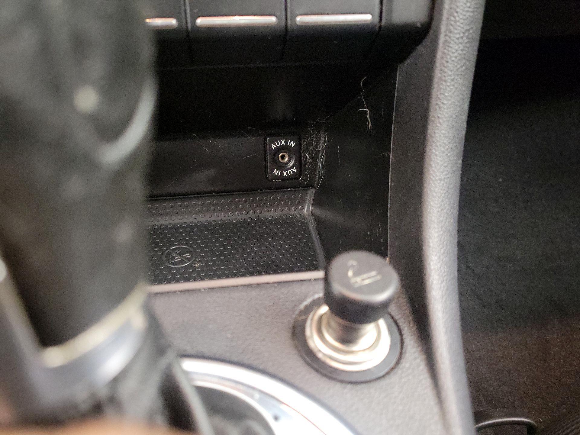 Thumbnail: 2014 Volkswagen Beetle - 17