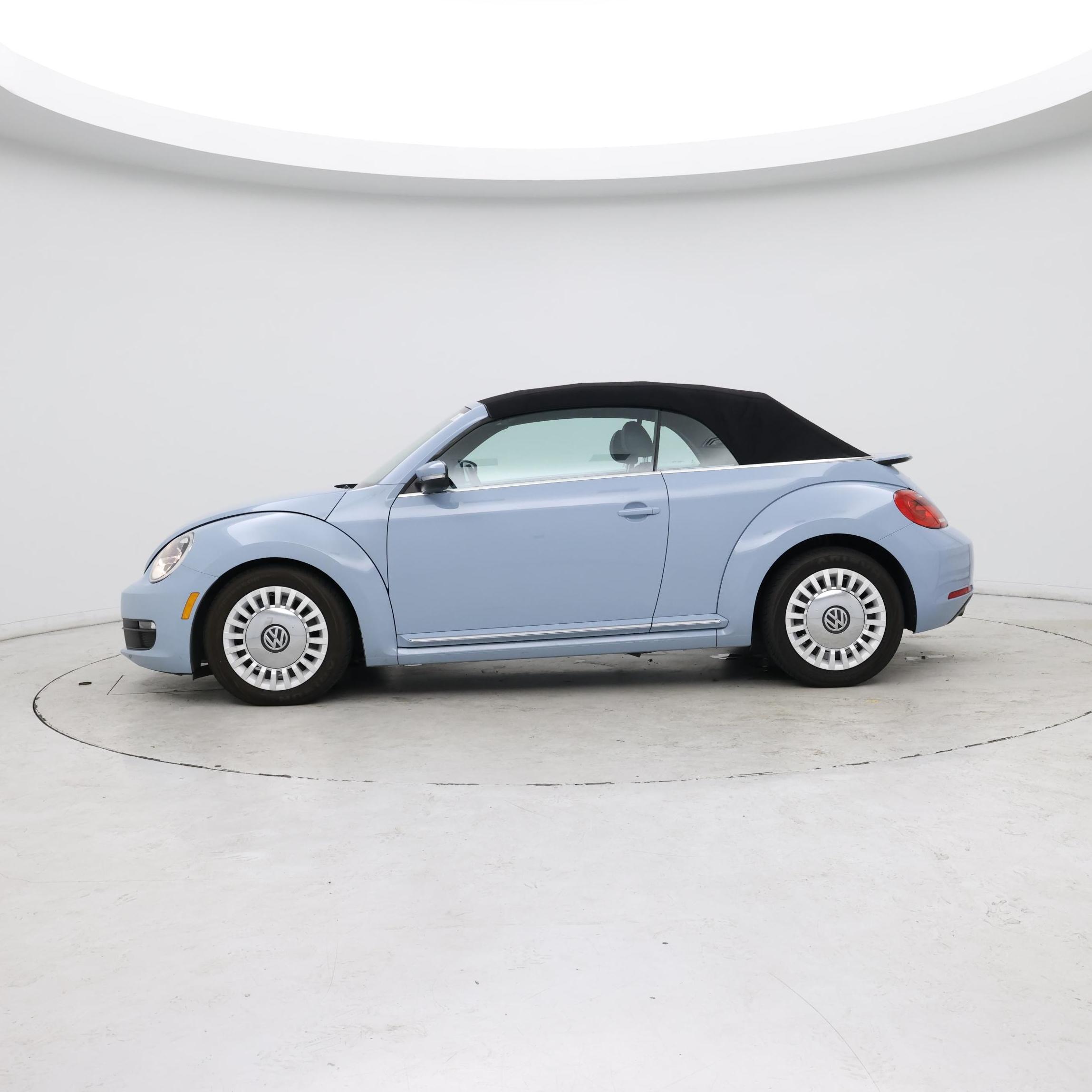 Thumbnail: 2014 Volkswagen Beetle - 3