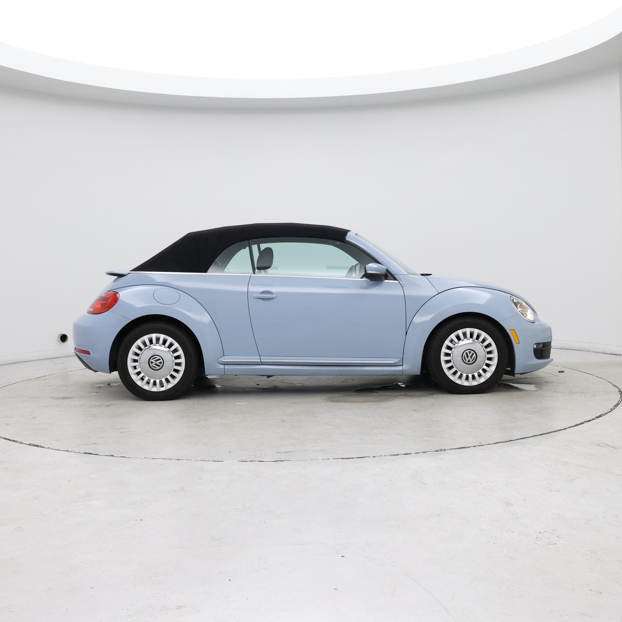 Thumbnail: 2014 Volkswagen Beetle - 7
