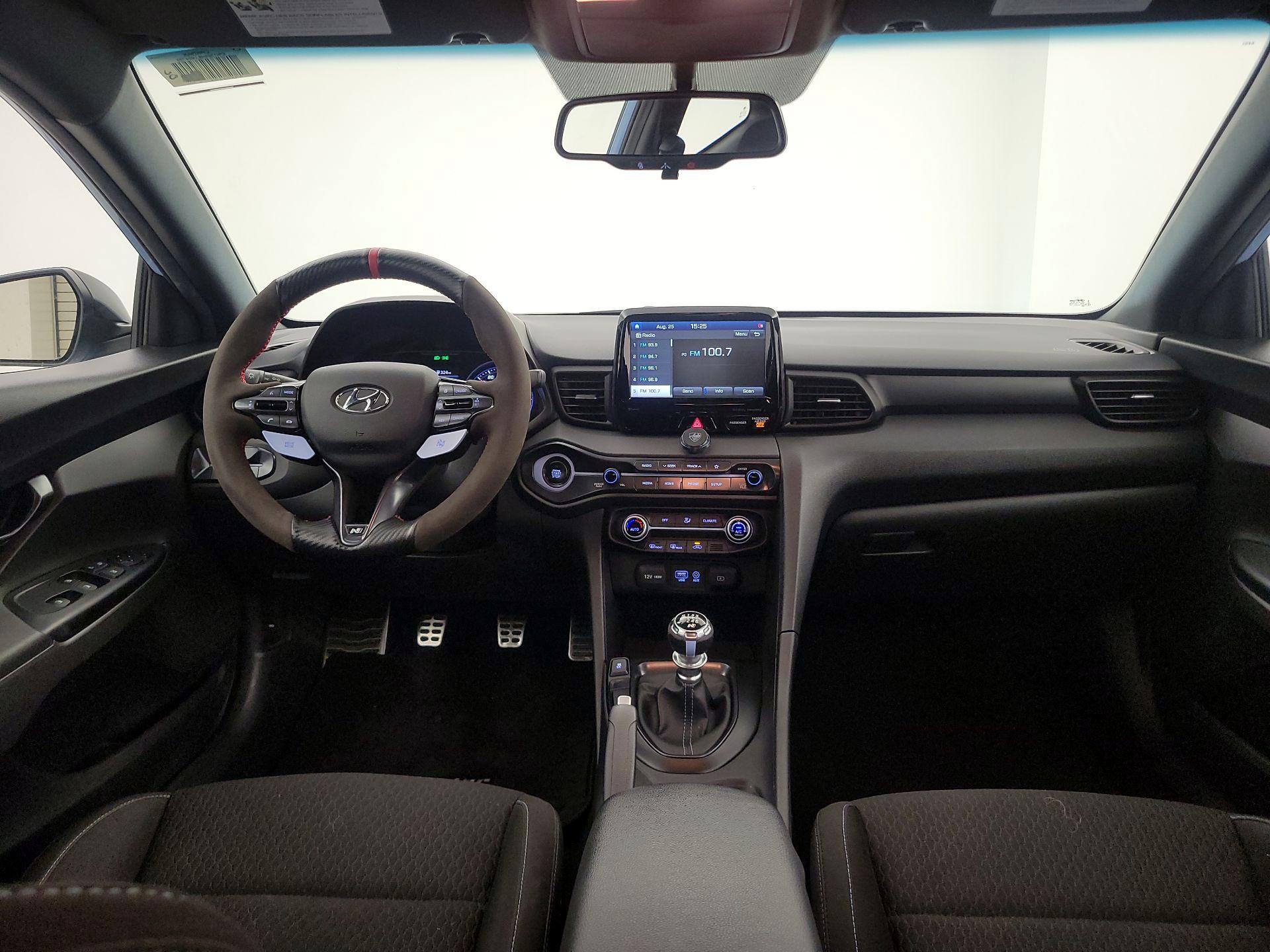 Thumbnail: 2020 Hyundai Veloster - 9