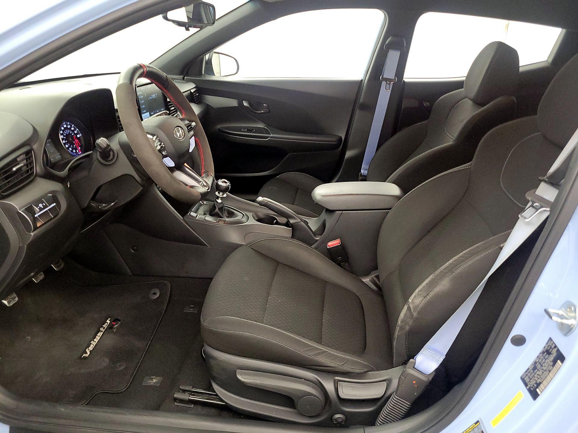 Thumbnail: 2020 Hyundai Veloster - 11
