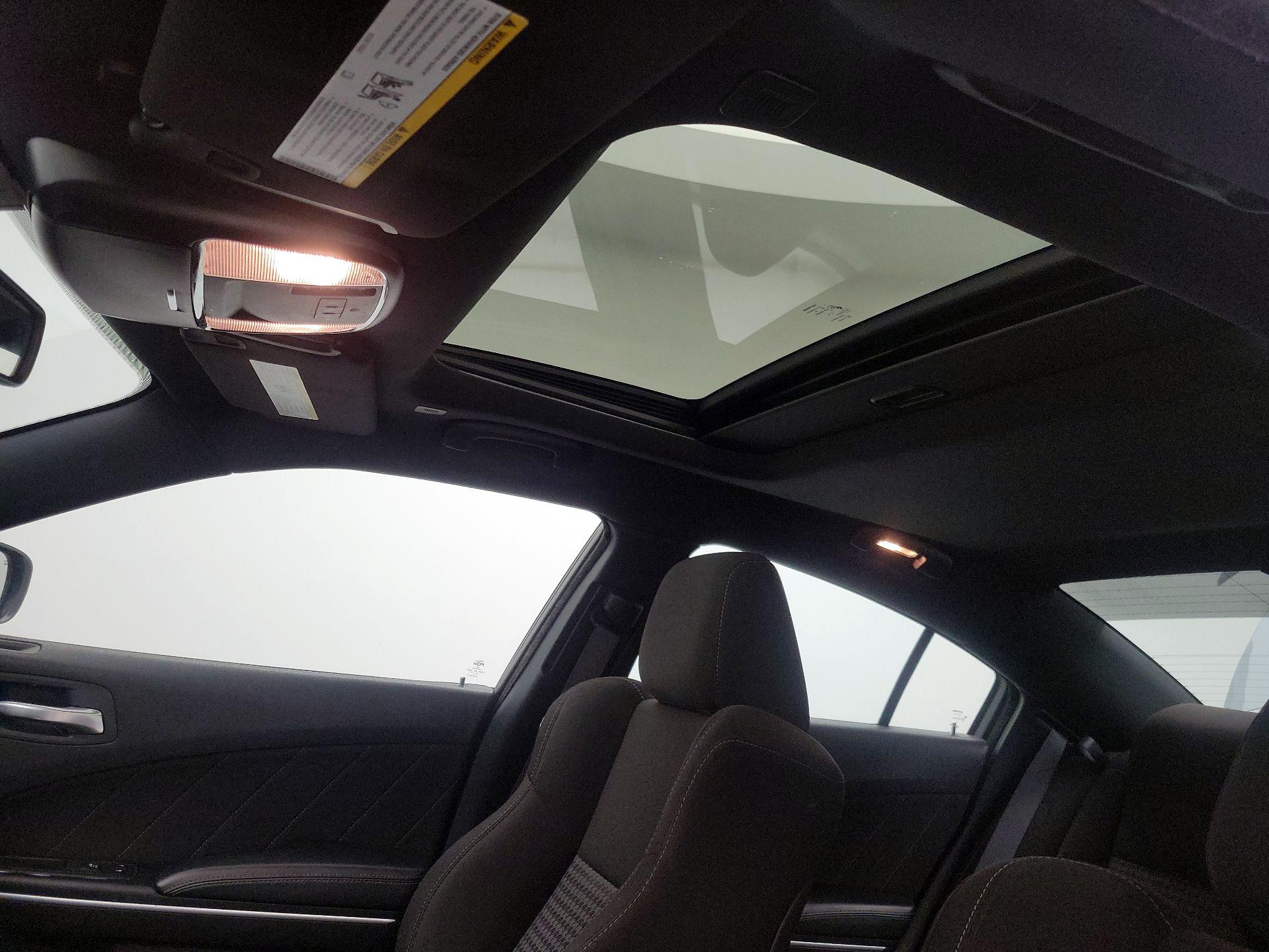 Thumbnail: 2020 Dodge Charger - 17