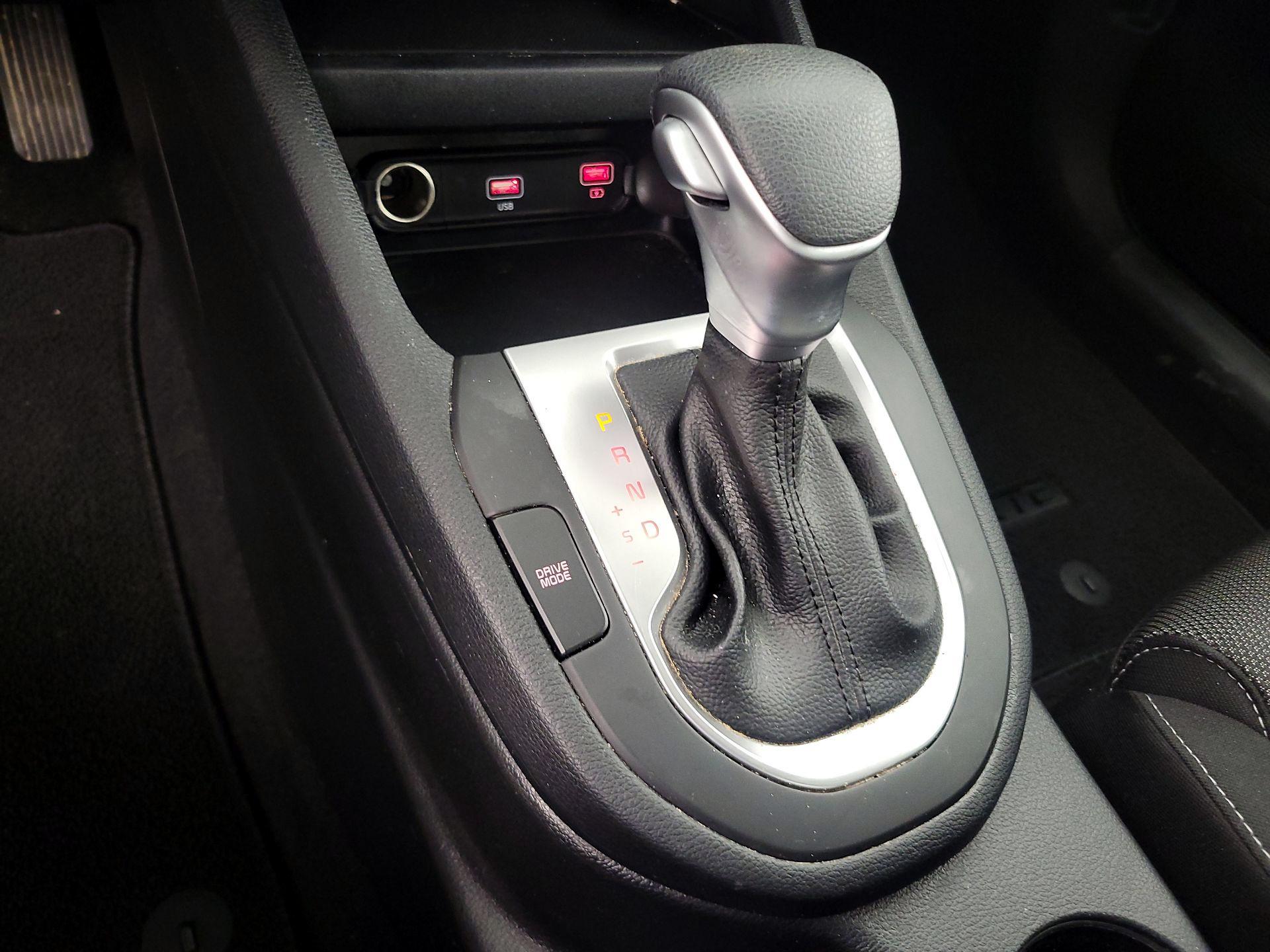 Thumbnail: 2024 Kia Forte - 17