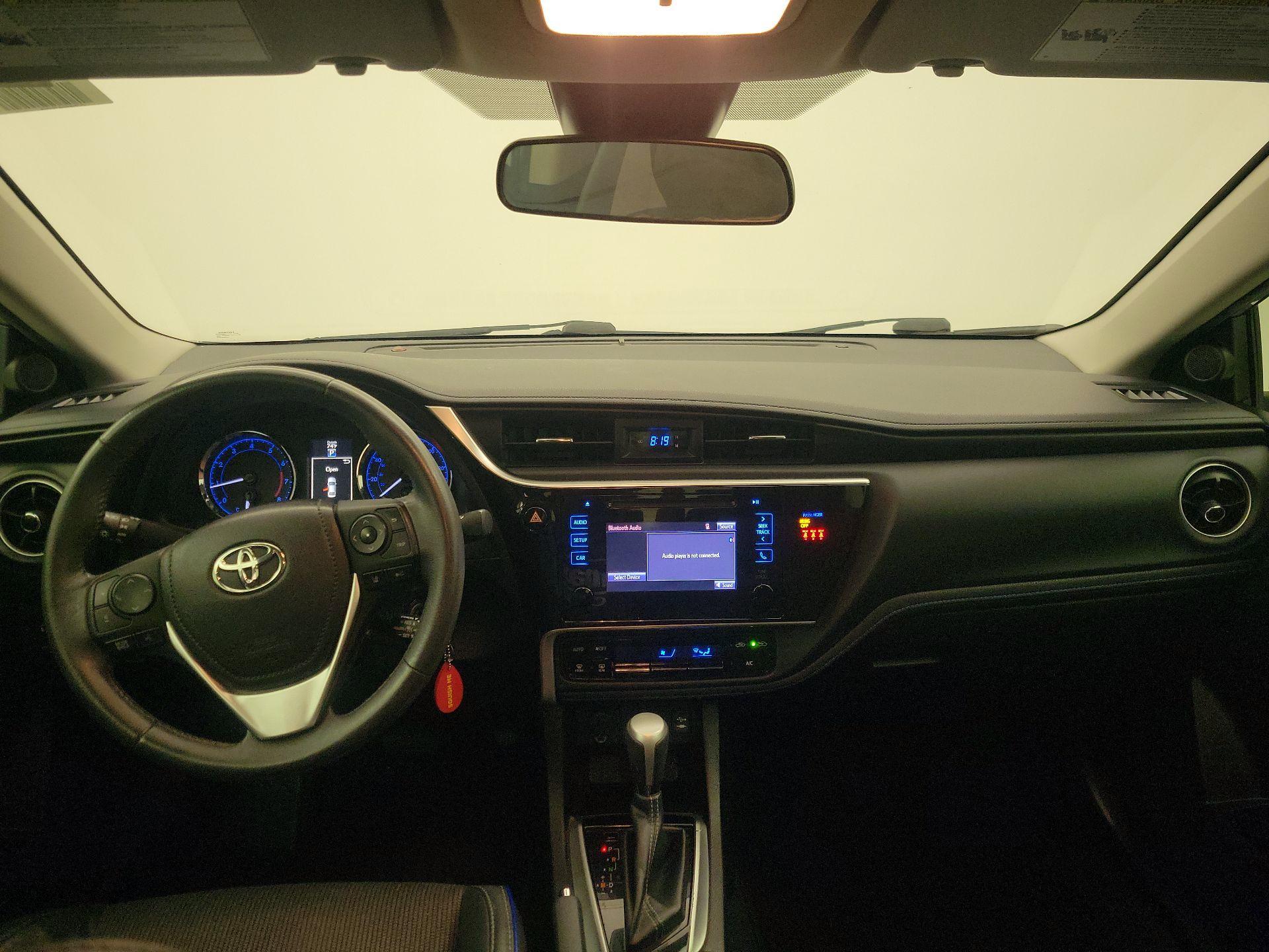 Thumbnail: 2018 Toyota Corolla - 9