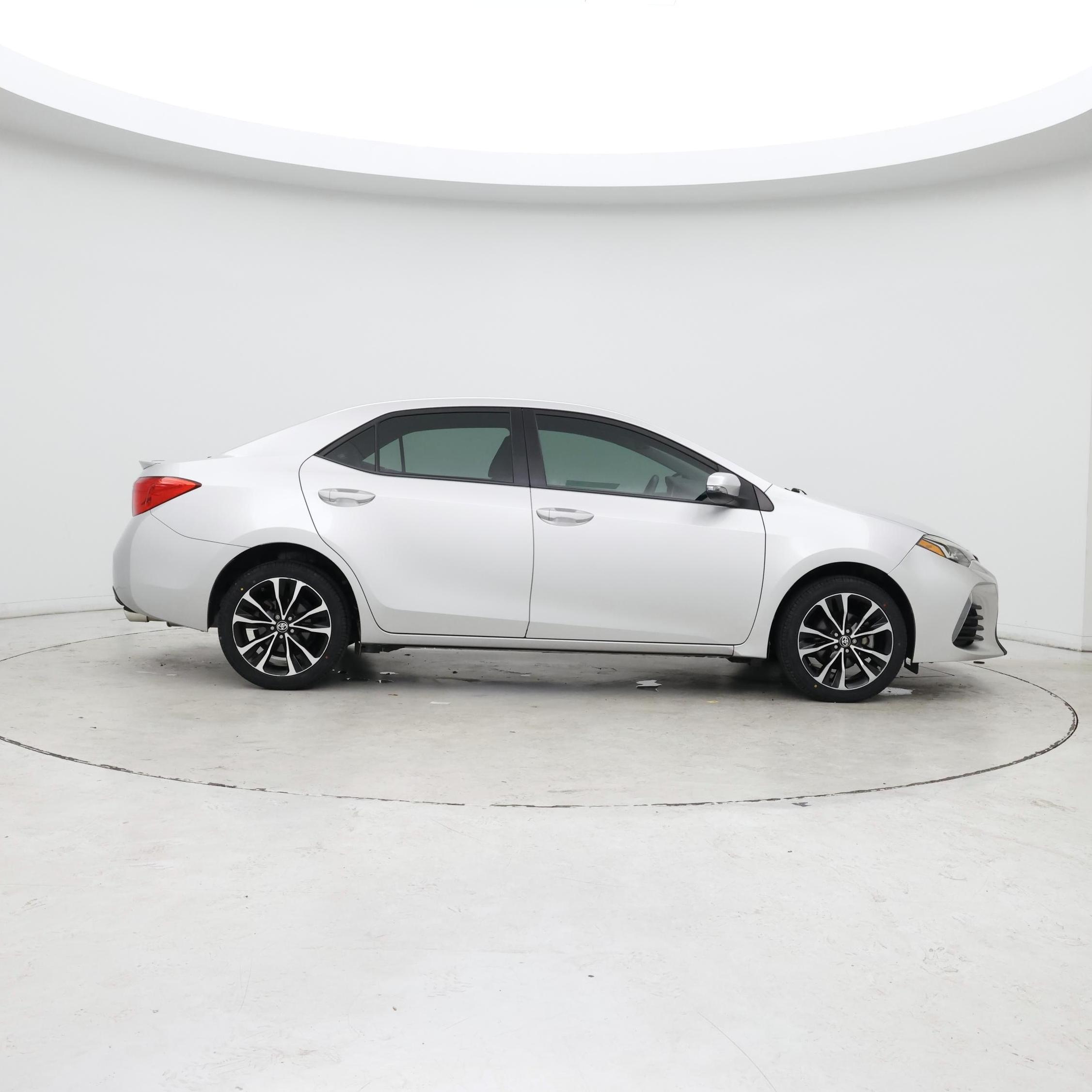 Thumbnail: 2018 Toyota Corolla - 7