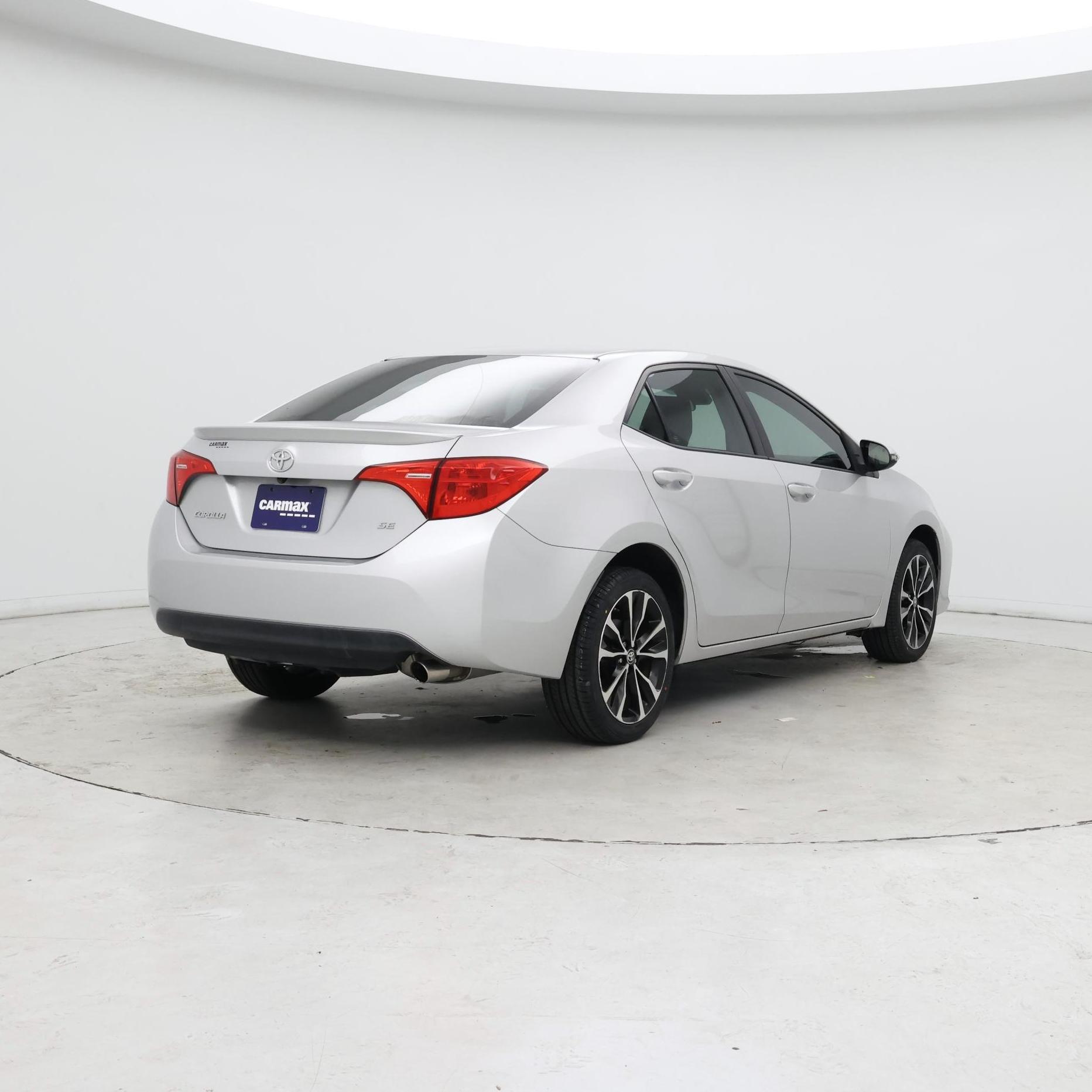 Thumbnail: 2018 Toyota Corolla - 8