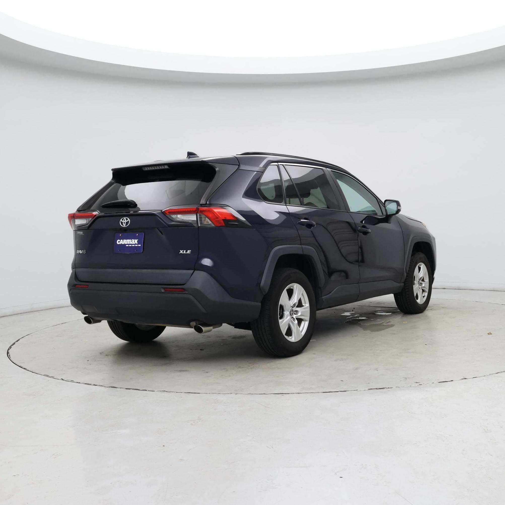 Thumbnail: 2021 Toyota RAV4 - 8