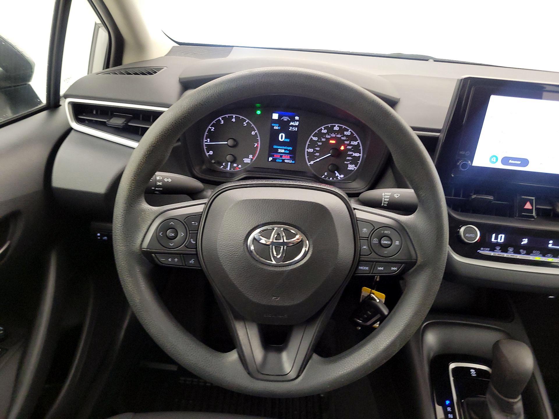 Thumbnail: 2023 Toyota Corolla - 10