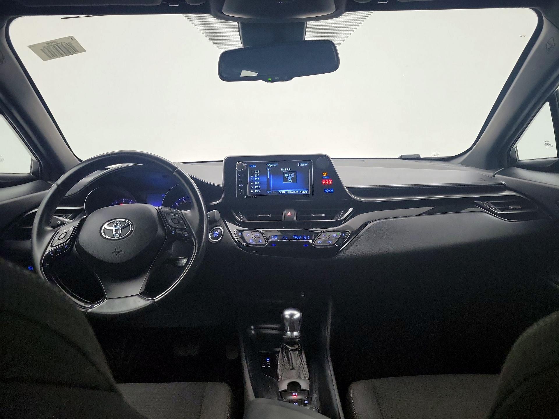 Thumbnail: 2018 Toyota C-HR - 9