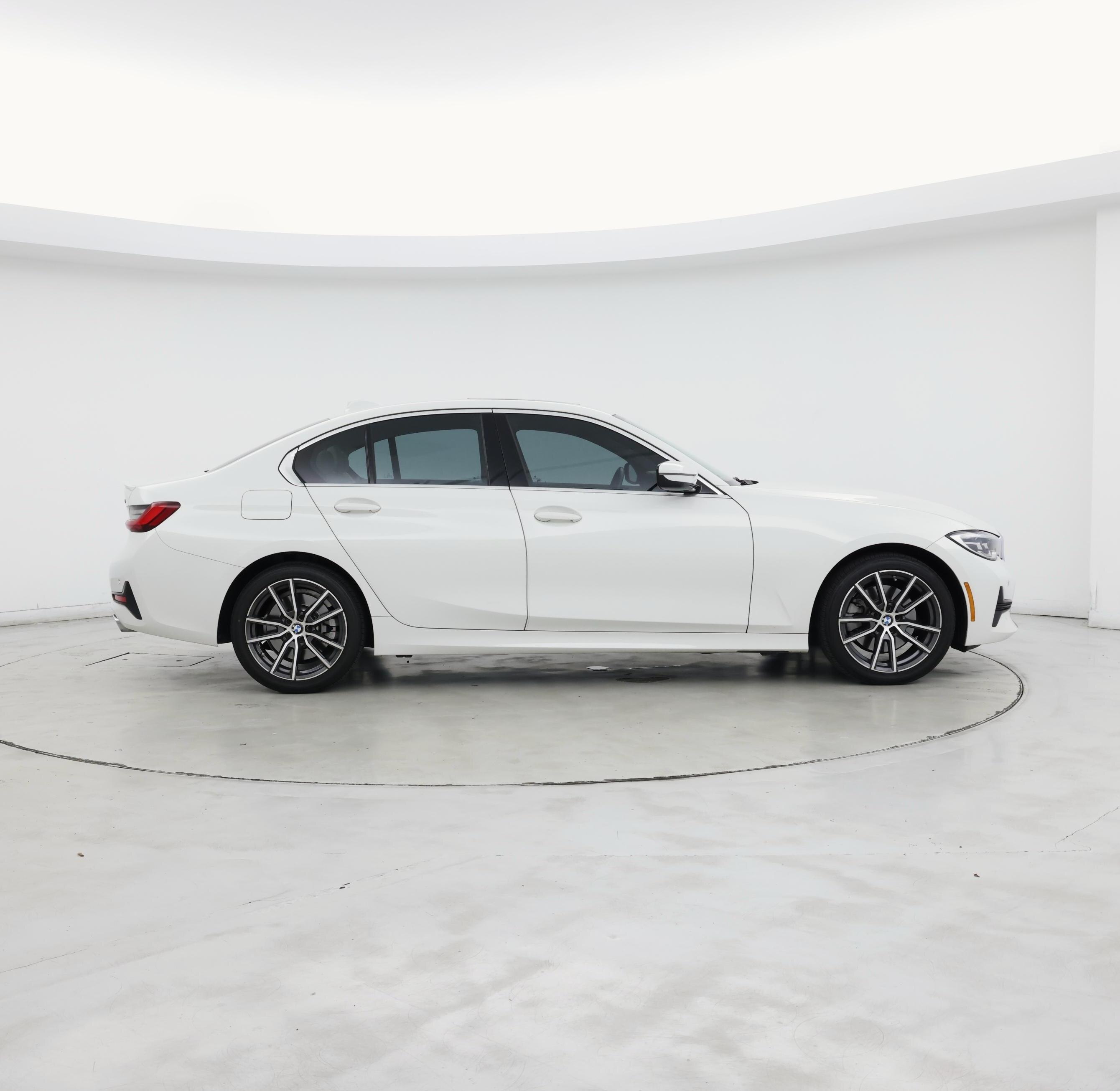 Thumbnail: 2022 BMW 3 Series - 7