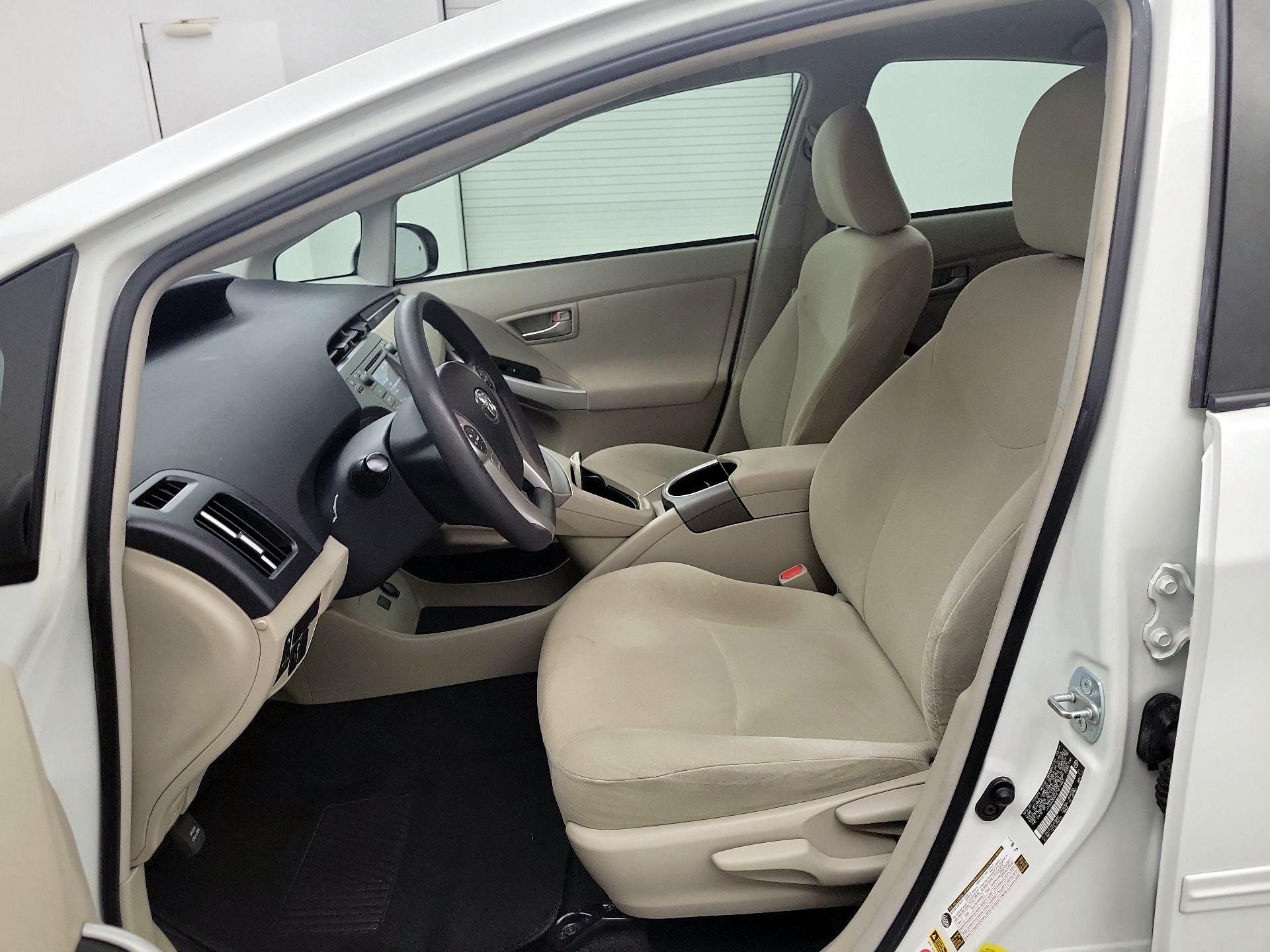 Thumbnail: 2014 Toyota Prius - 11
