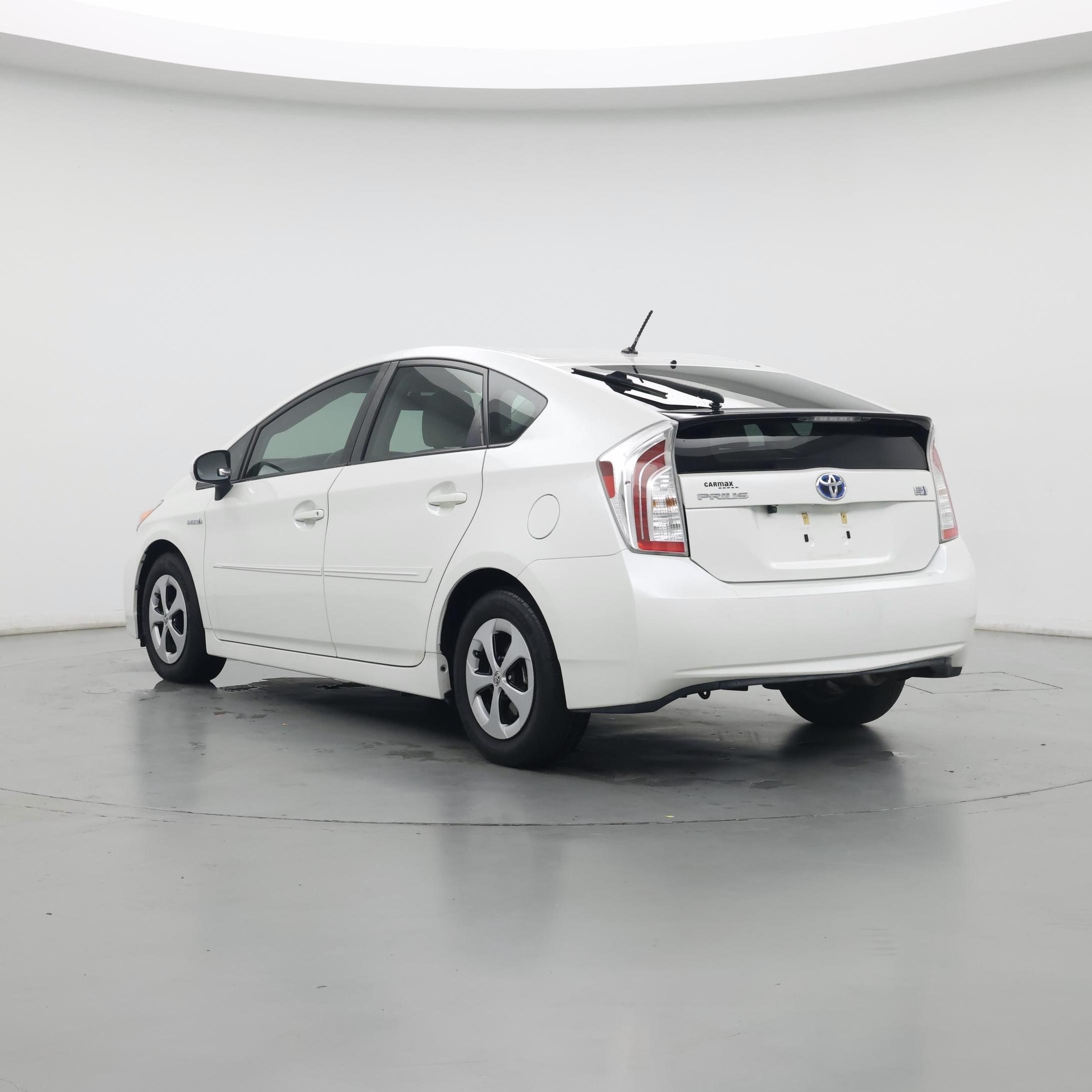 Thumbnail: 2014 Toyota Prius - 2
