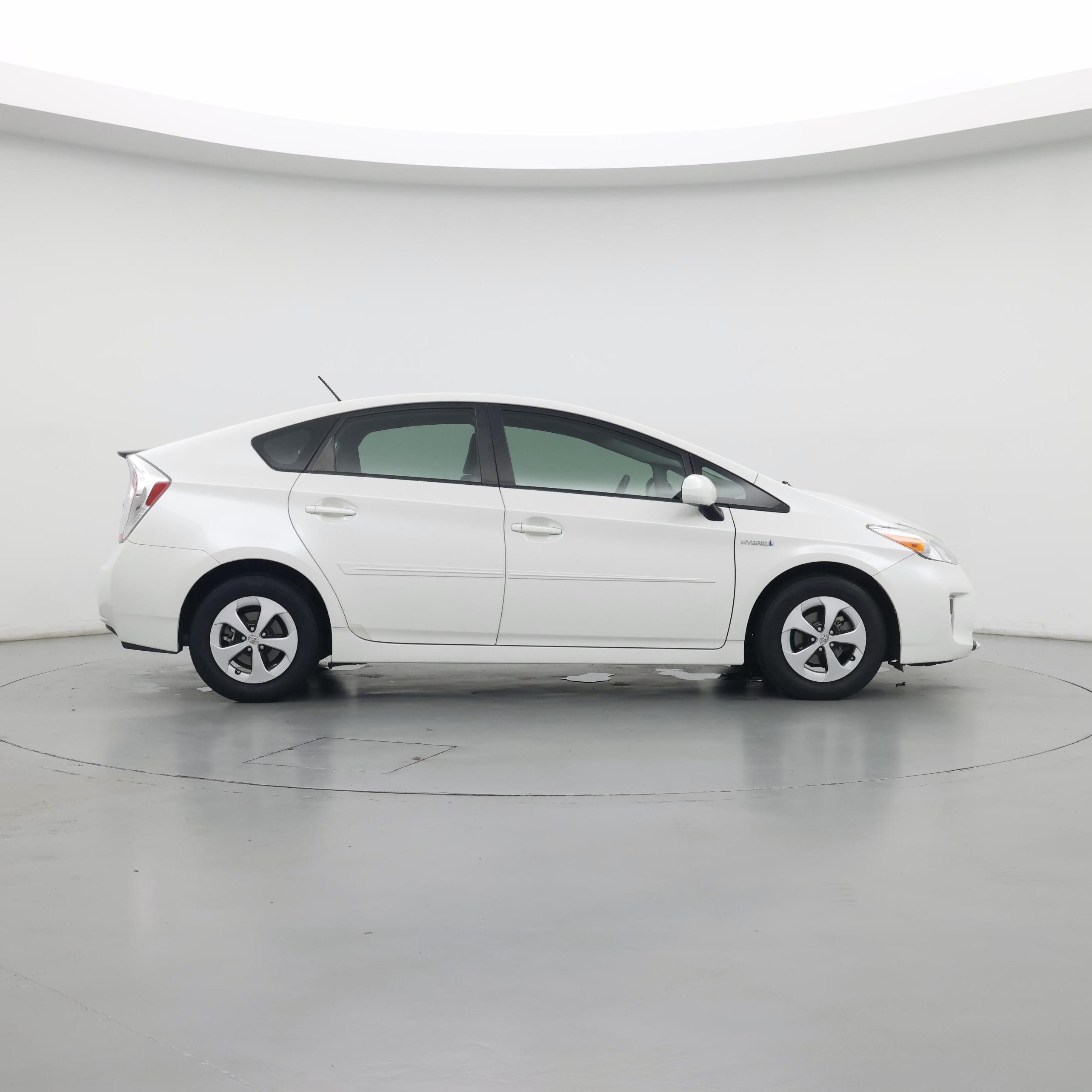 Thumbnail: 2014 Toyota Prius - 7