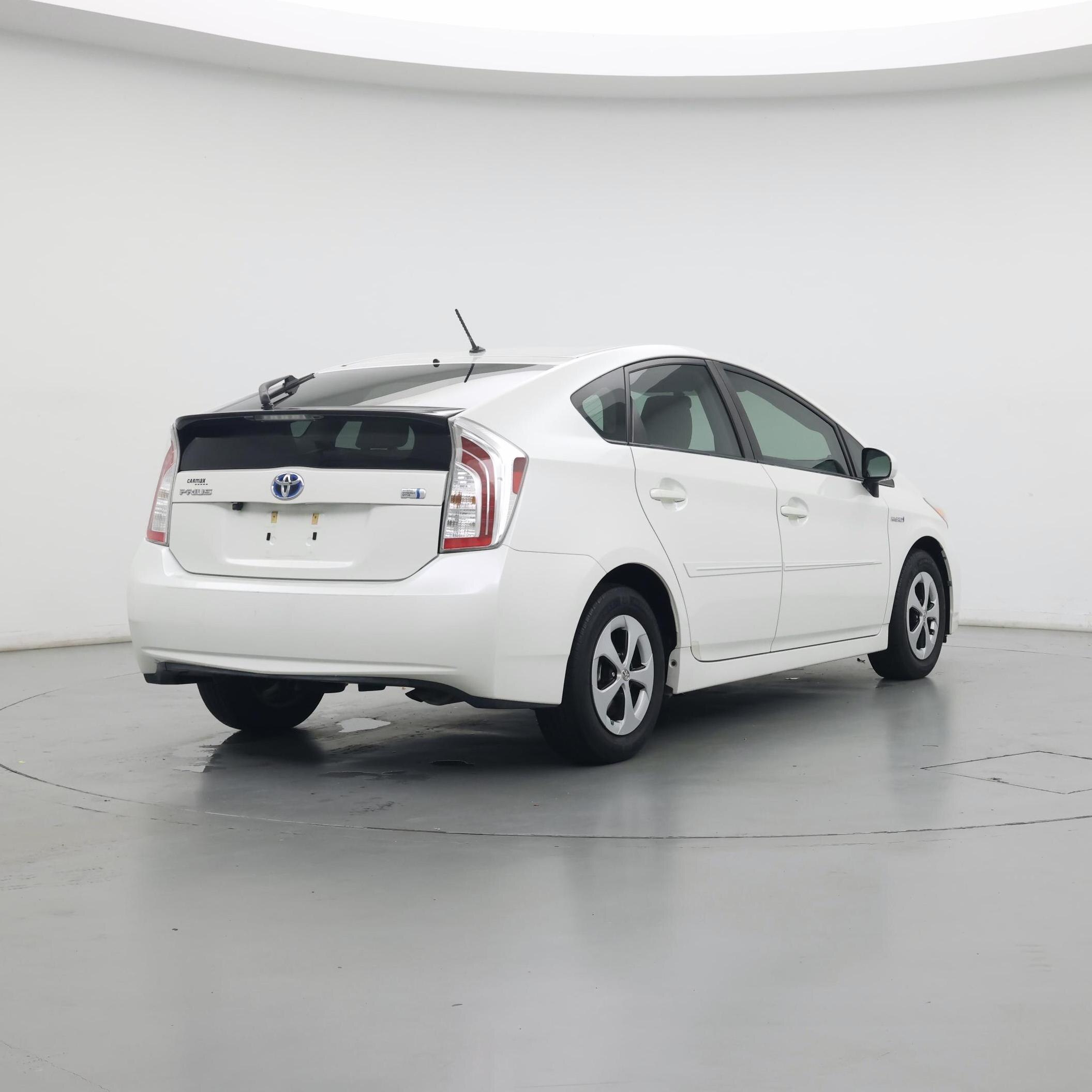 Thumbnail: 2014 Toyota Prius - 8