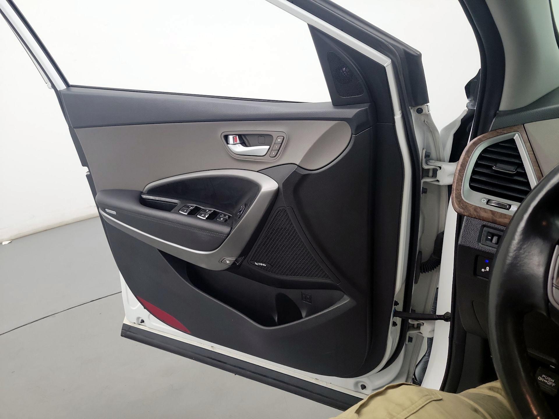 Thumbnail: 2018 Hyundai Santa Fe - 12