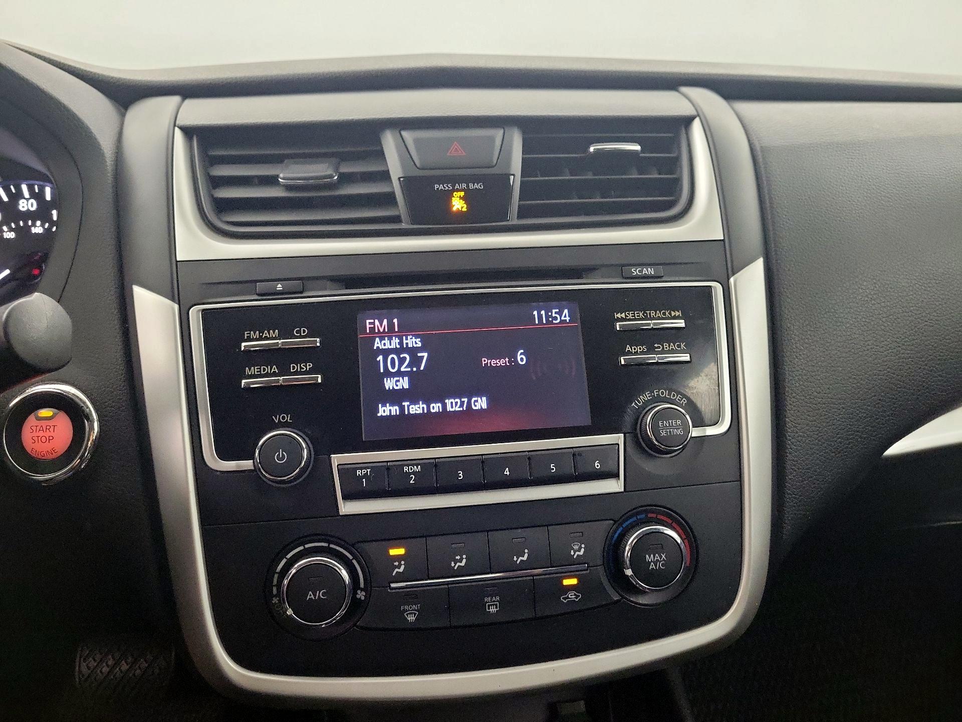 Thumbnail: 2016 Nissan Altima - 12