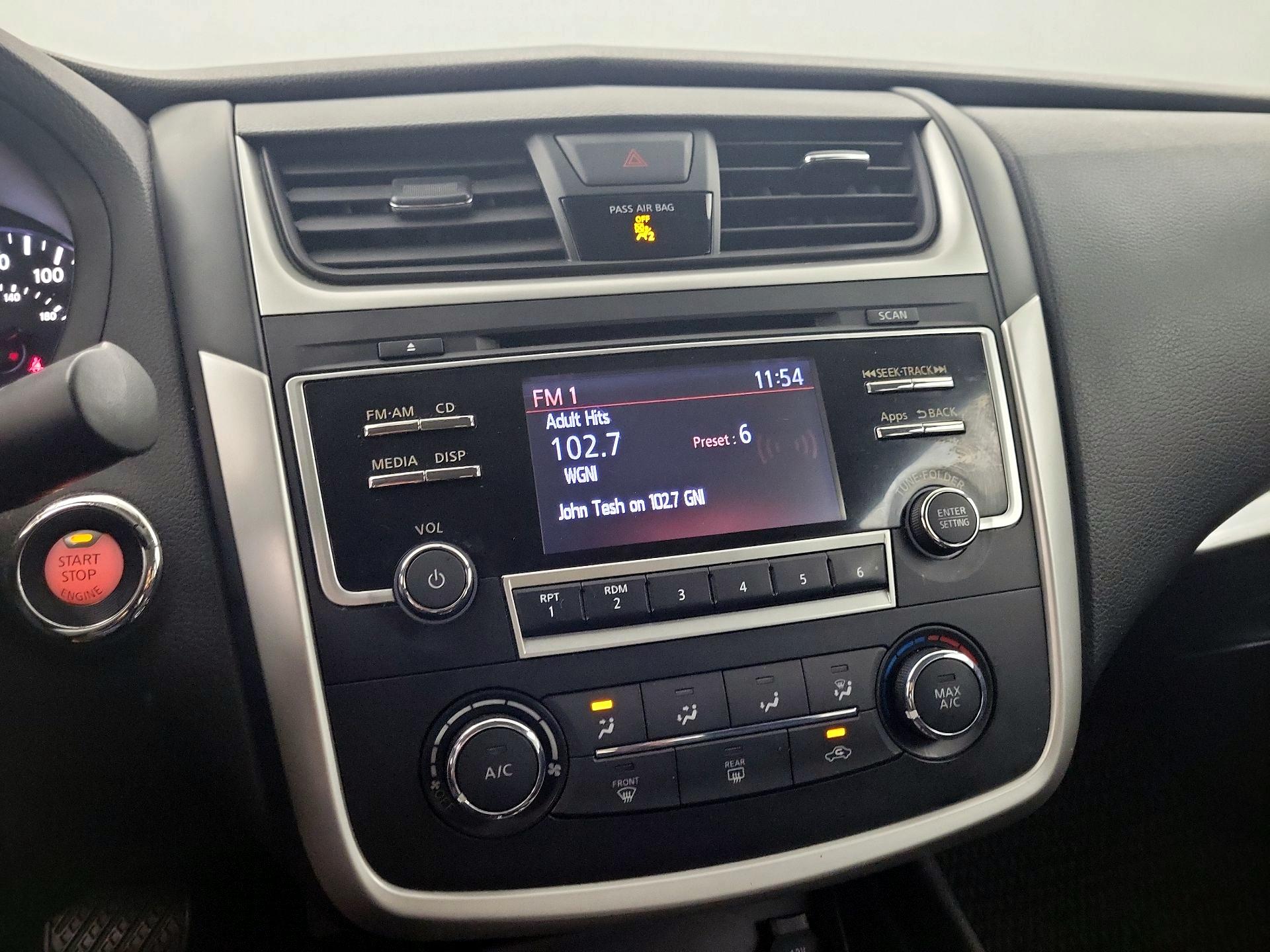 Thumbnail: 2016 Nissan Altima - 13