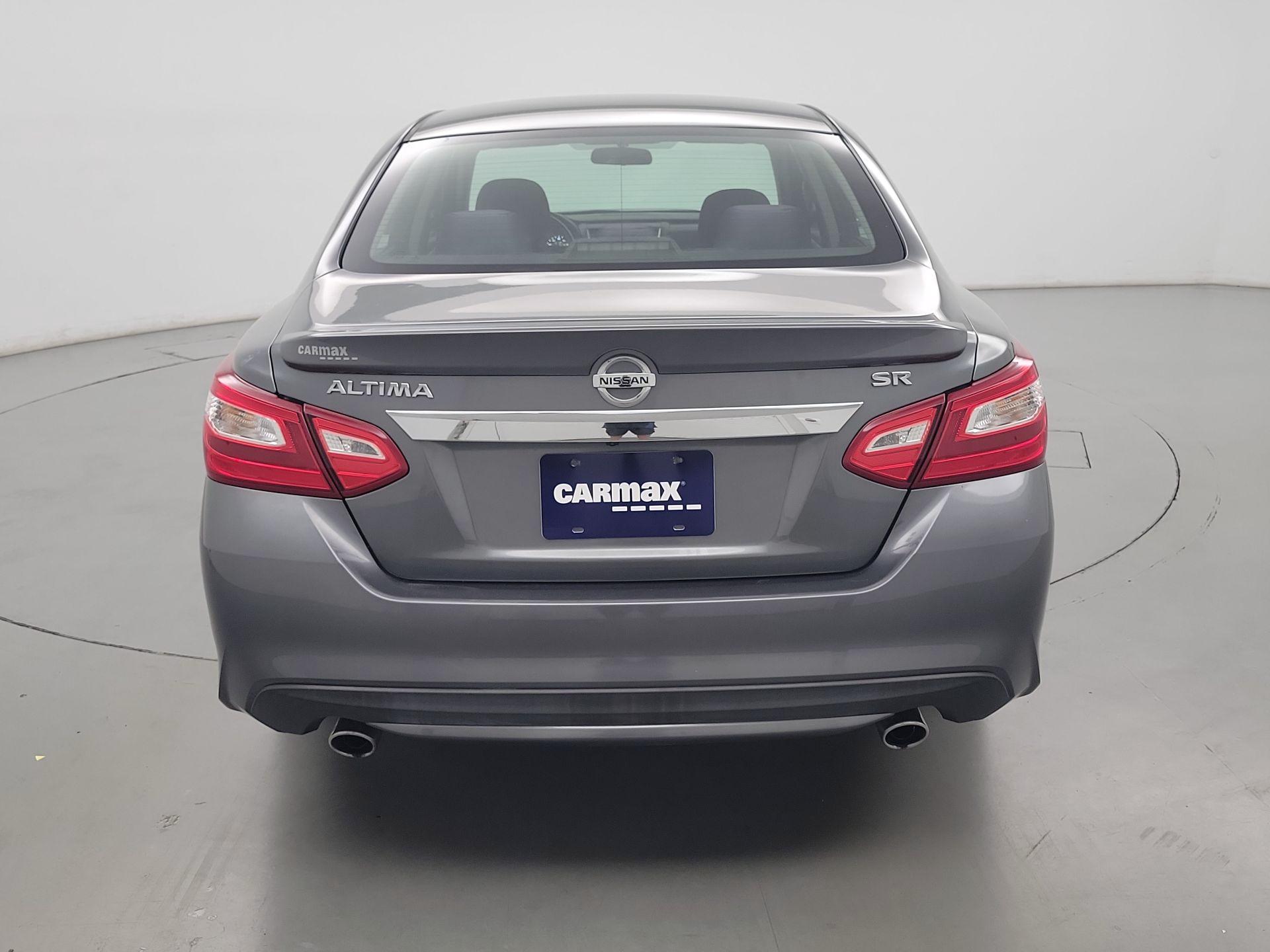 Thumbnail: 2016 Nissan Altima - 6